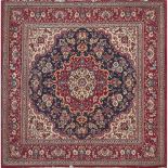 TAPPETO Qum, trama e ordito in cotone, vello in lana. Persia XX secolo Misure: cm 209 x 202