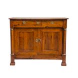 CREDENZA Impero a due ante e due cassetti in ciliegio. Alta Savoia I meta' '800 Misure: cm 135 x