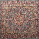 TAPPETO Kerman, trama e ordito in cotone, vello in lana. Persia XX secolo Misure: cm 200 x 189