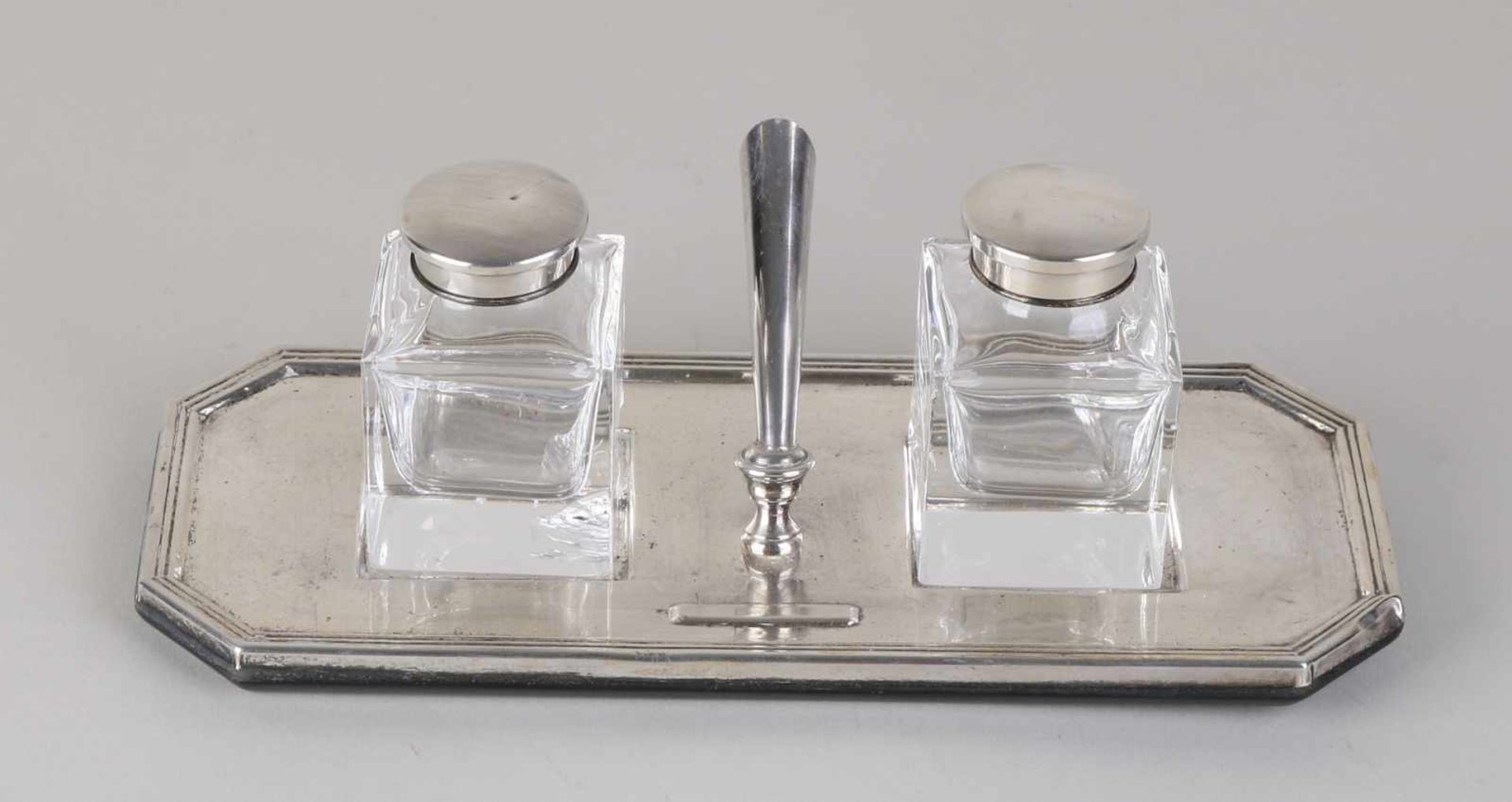 Ink set with silver, 925/000. Two square inkwells with a silver round cap, placed on an octagonal