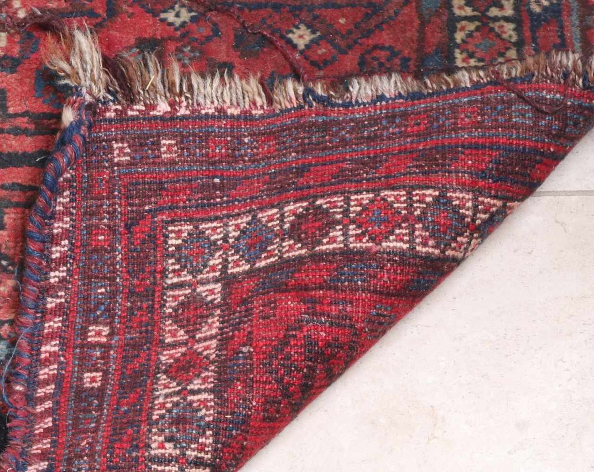 Two ancient Persian rugs. Among other things: Prayer blanket. Multi-colored floral. Dimensions: - Image 5 of 5
