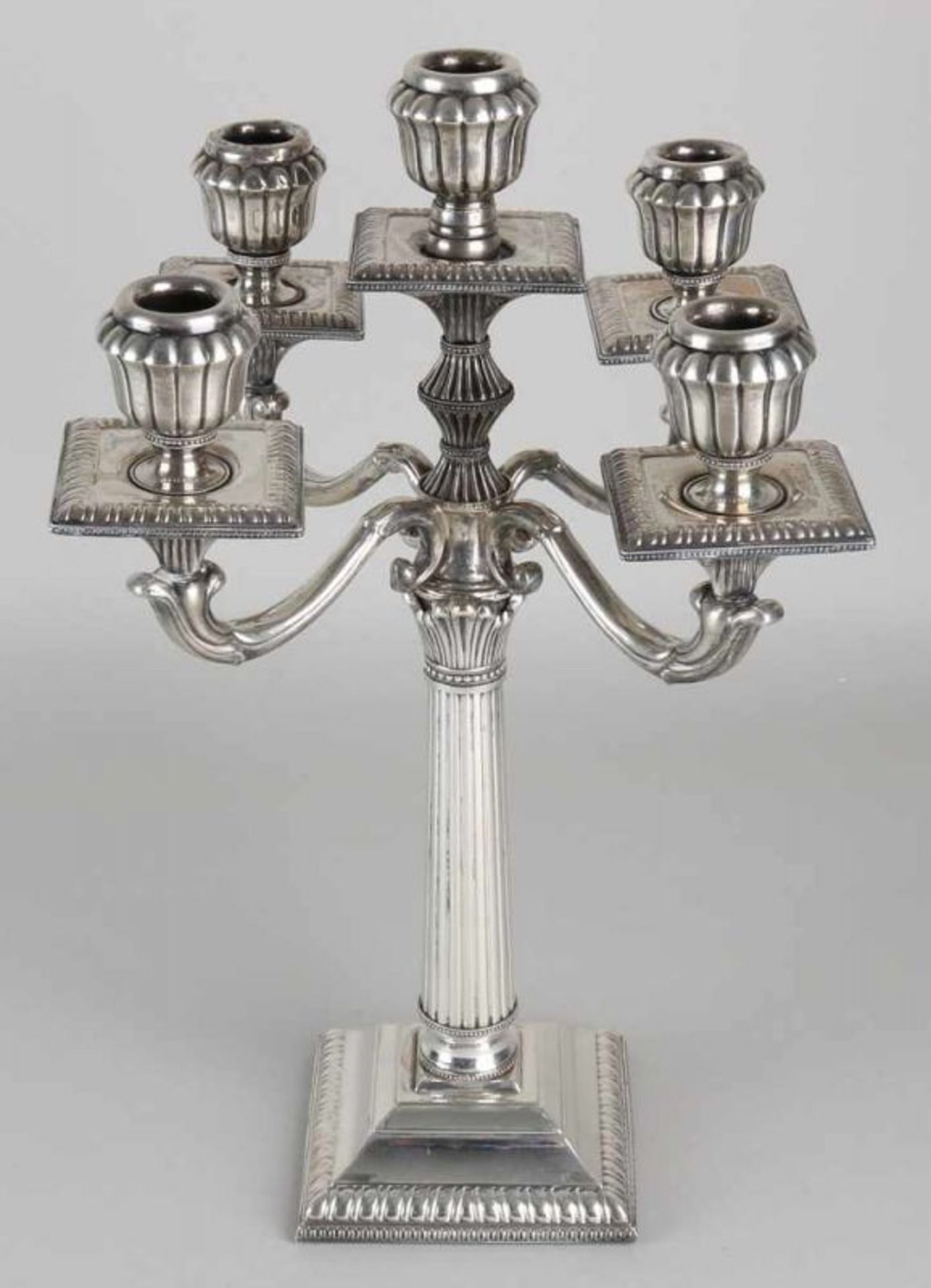 Silver candlestick, 925/000, 5 light. Candlestick on a square base with a cracked rim, with a