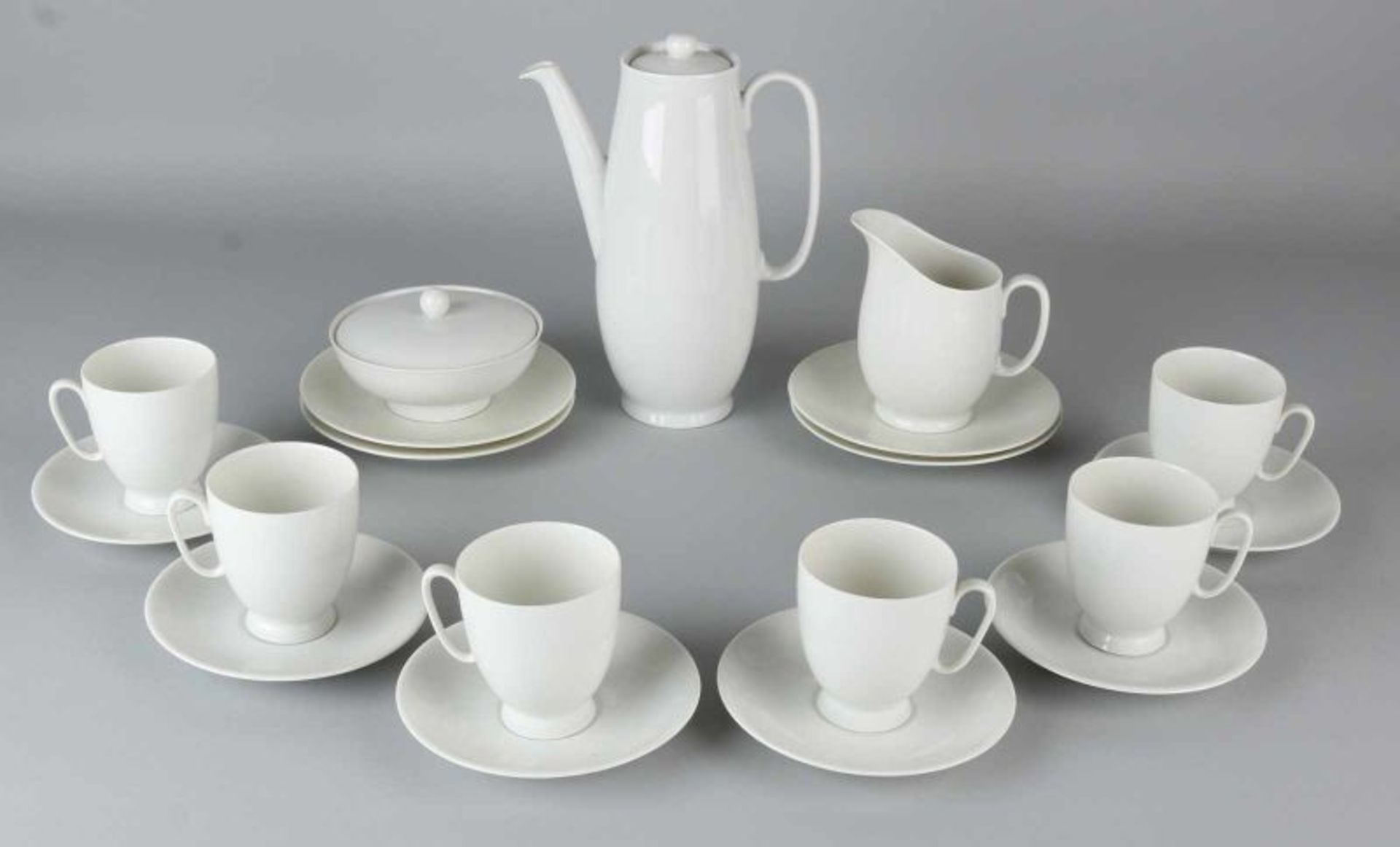 Nine-piece white Mosa Select Maastricht tea set. 20th century. Dimensions: 7 - 21 cm. In good