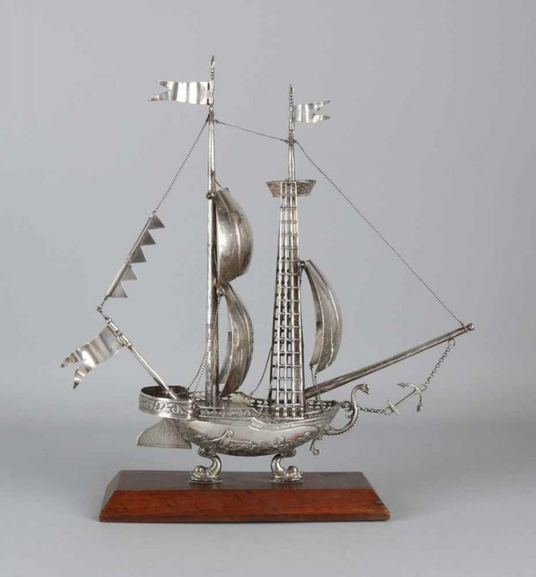 Silver sailing ship, 835/000, on wooden base. Two master's with crow's nest and three sails, - Bild 2 aus 2