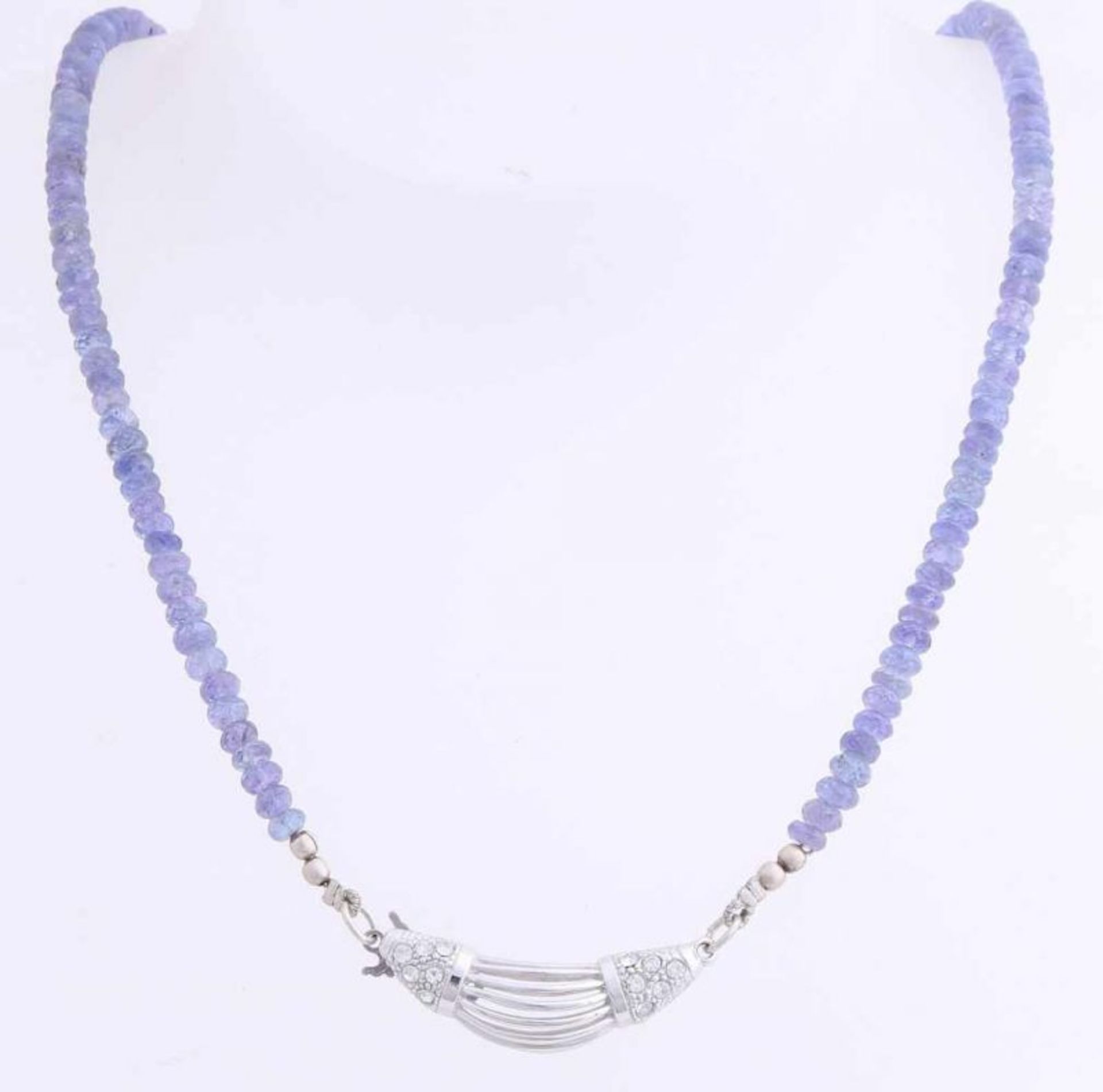 Necklace of tanzanite beads with silver pendant / clasp, 925/000, with zirconia's. 46 cm. with