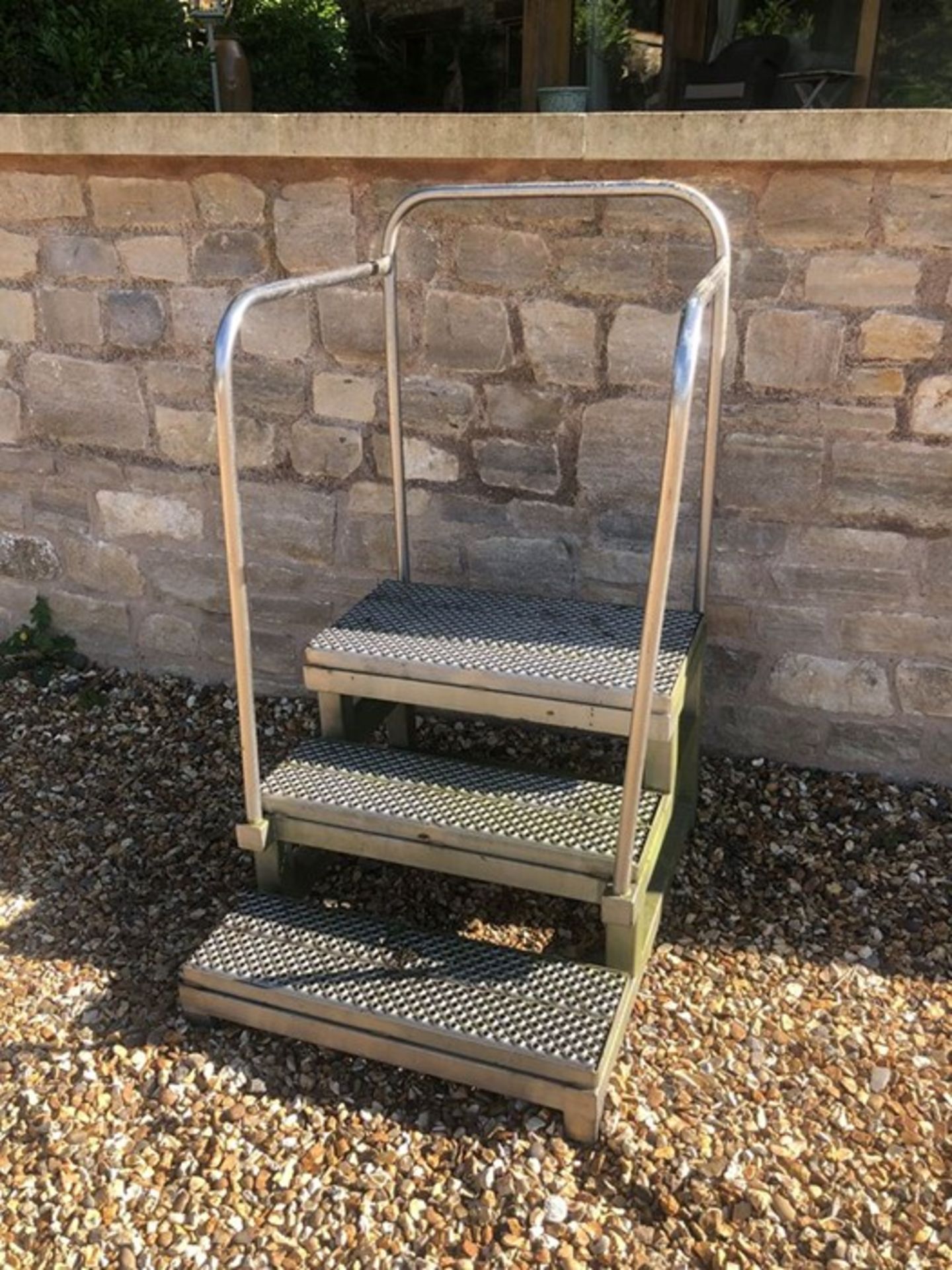 STAINLESS STEEL STEPS