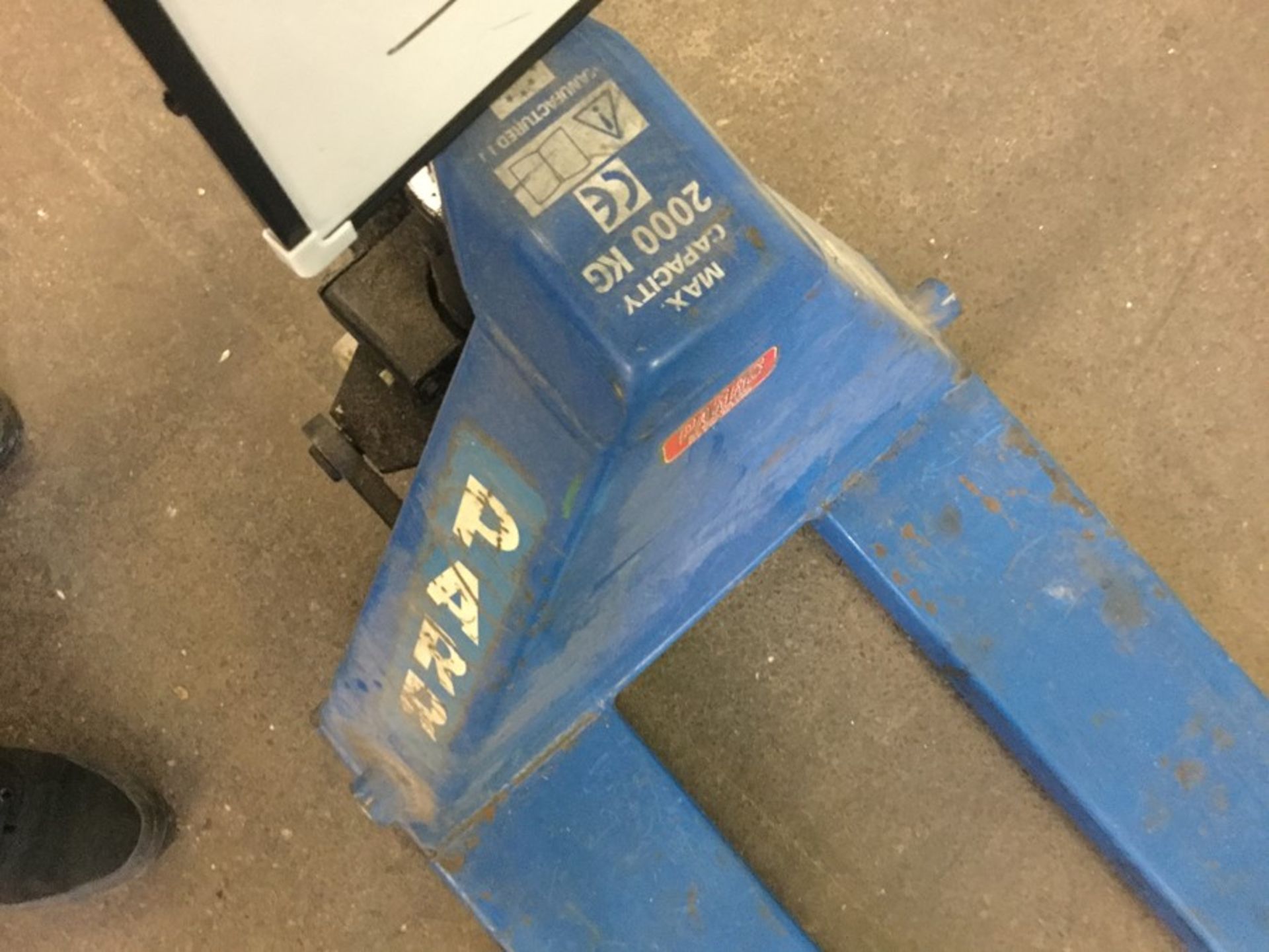 PALLET TRUCK - Image 2 of 2