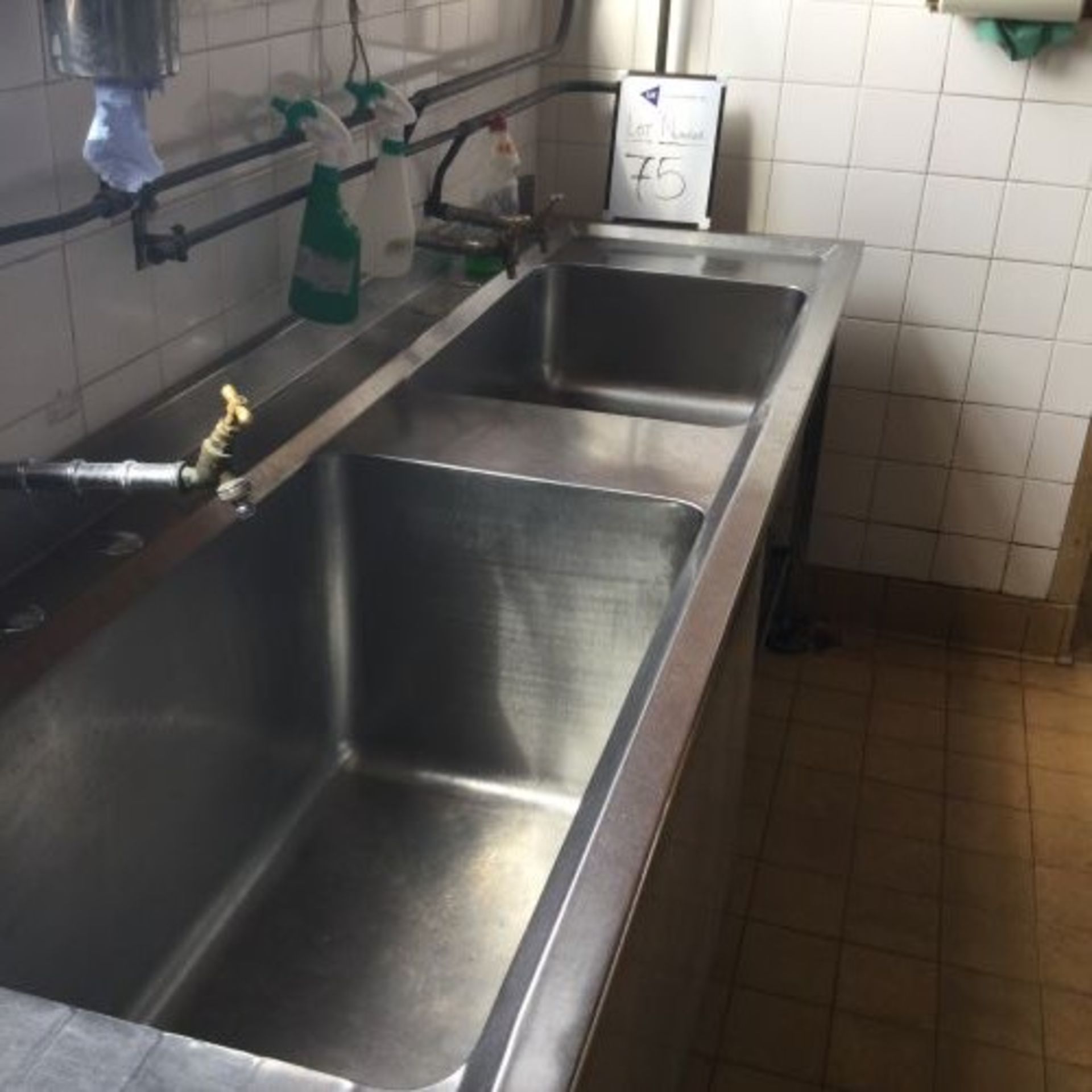 STAINLESS STEEL DOUBLE SINK