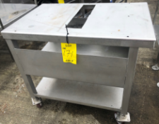STAINLESS STEEL MACHINE TABLE