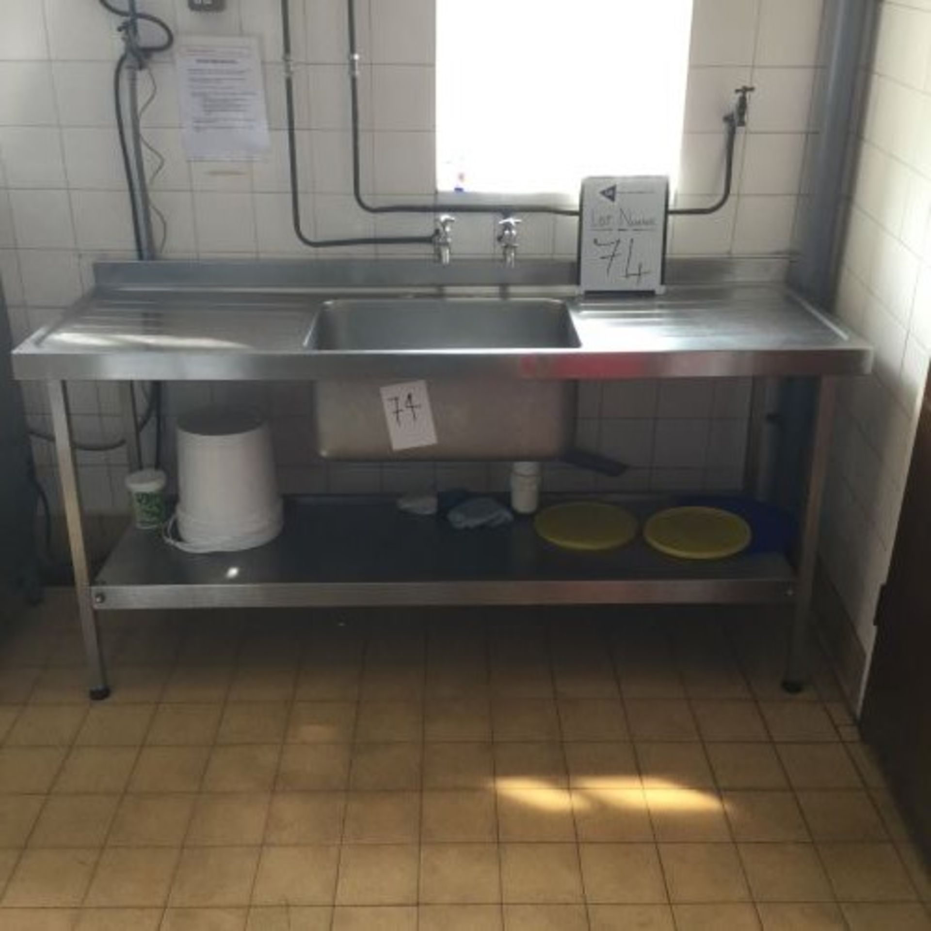 STAINLESS STEEL SINK