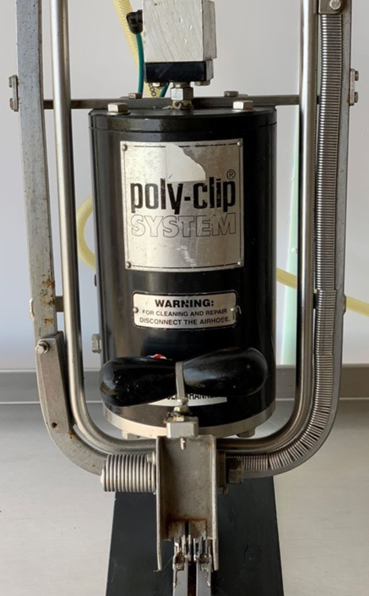 POLYCLIP DOUBLE AIR CLIPPER - Image 2 of 3