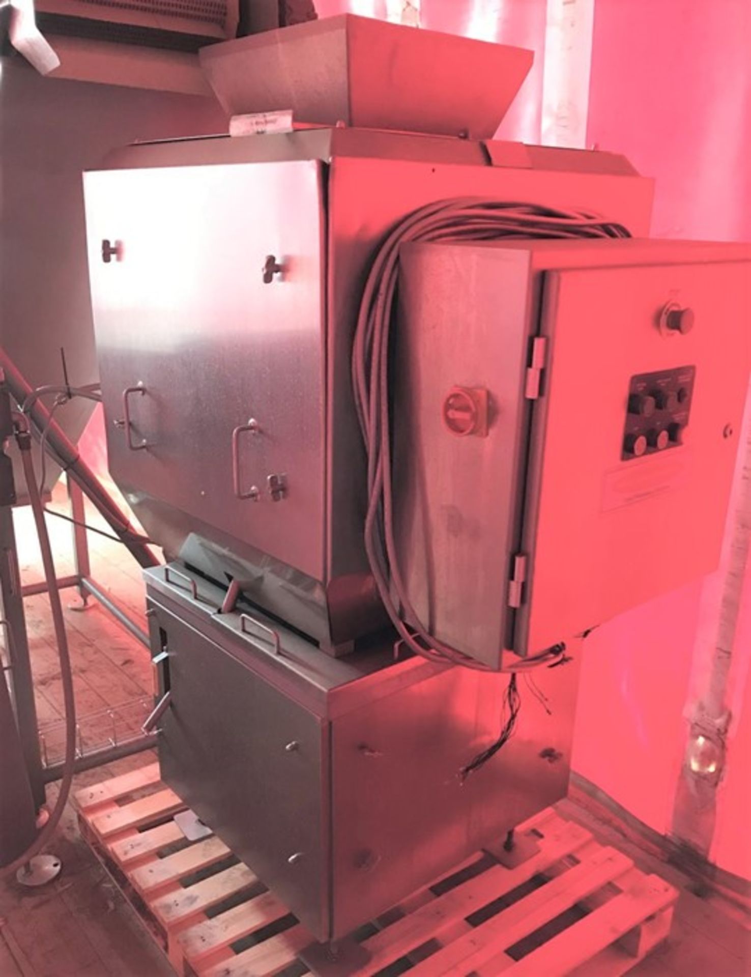 HEAT AND CONTROL ELECTRIC FRYER WITH CONTINUOUS DE-OILER - Image 17 of 24