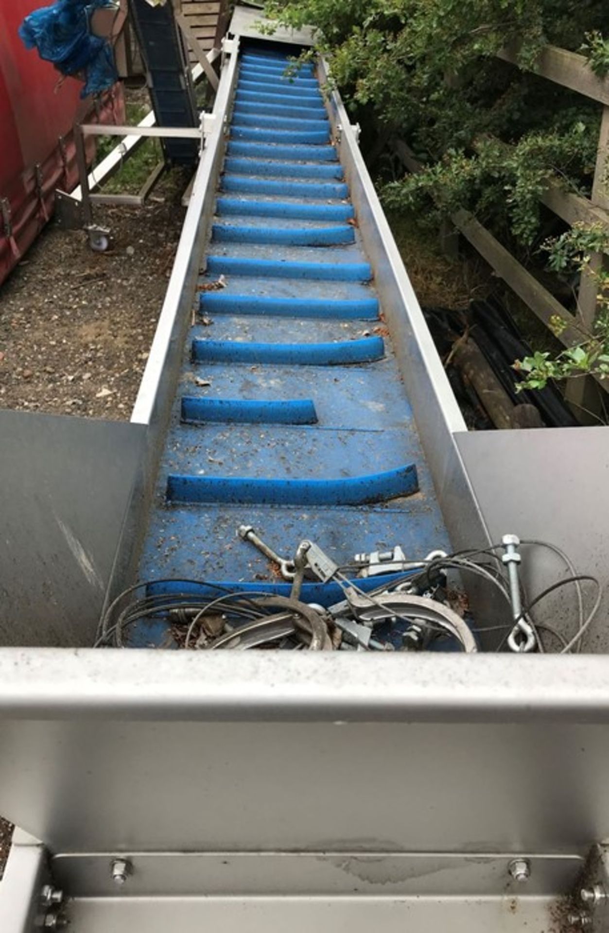 CONVEYOR