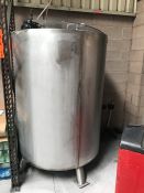 1500L STAINLESS STEEL TANK