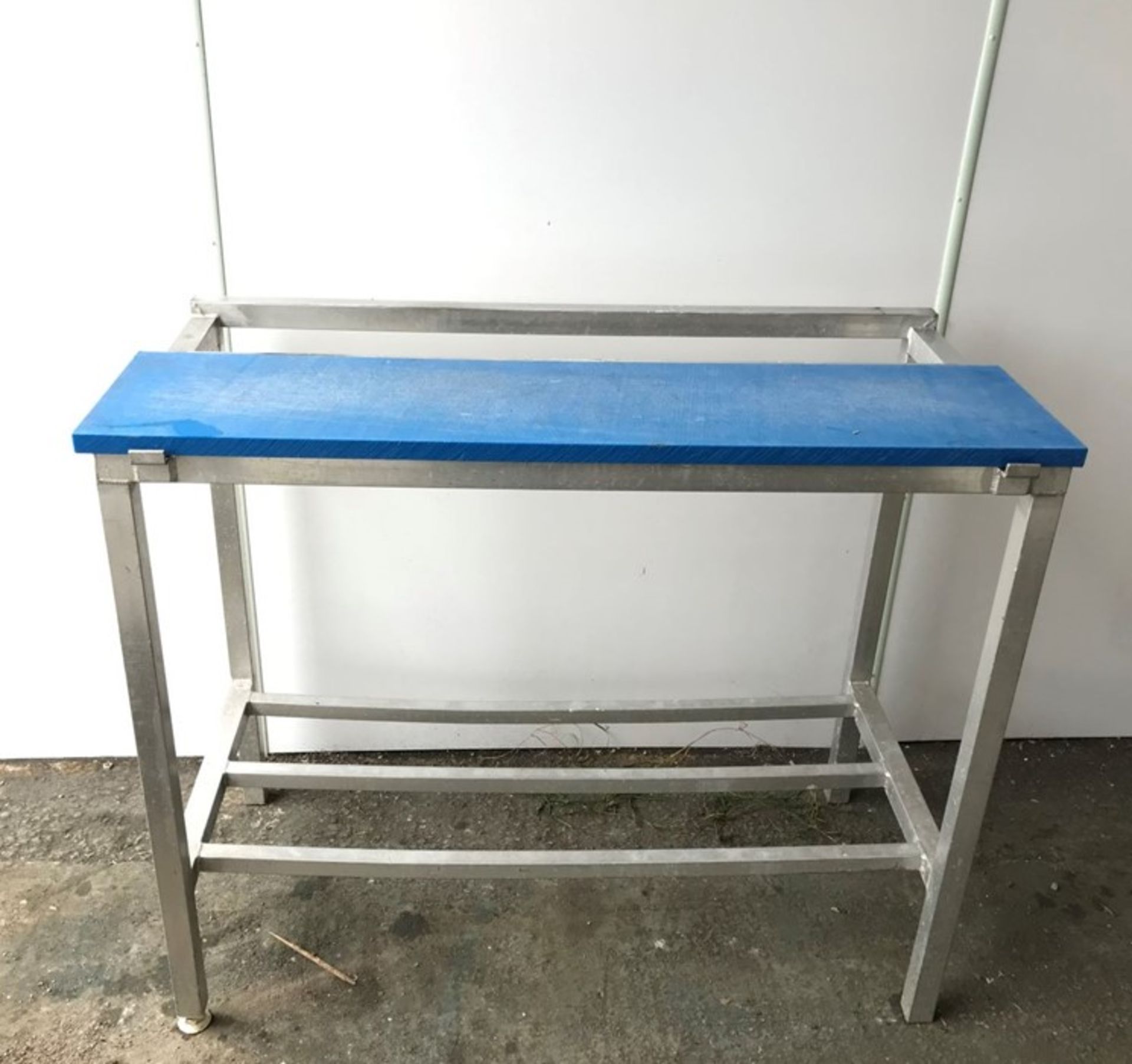 BUTCHERS CUTTING TABLE