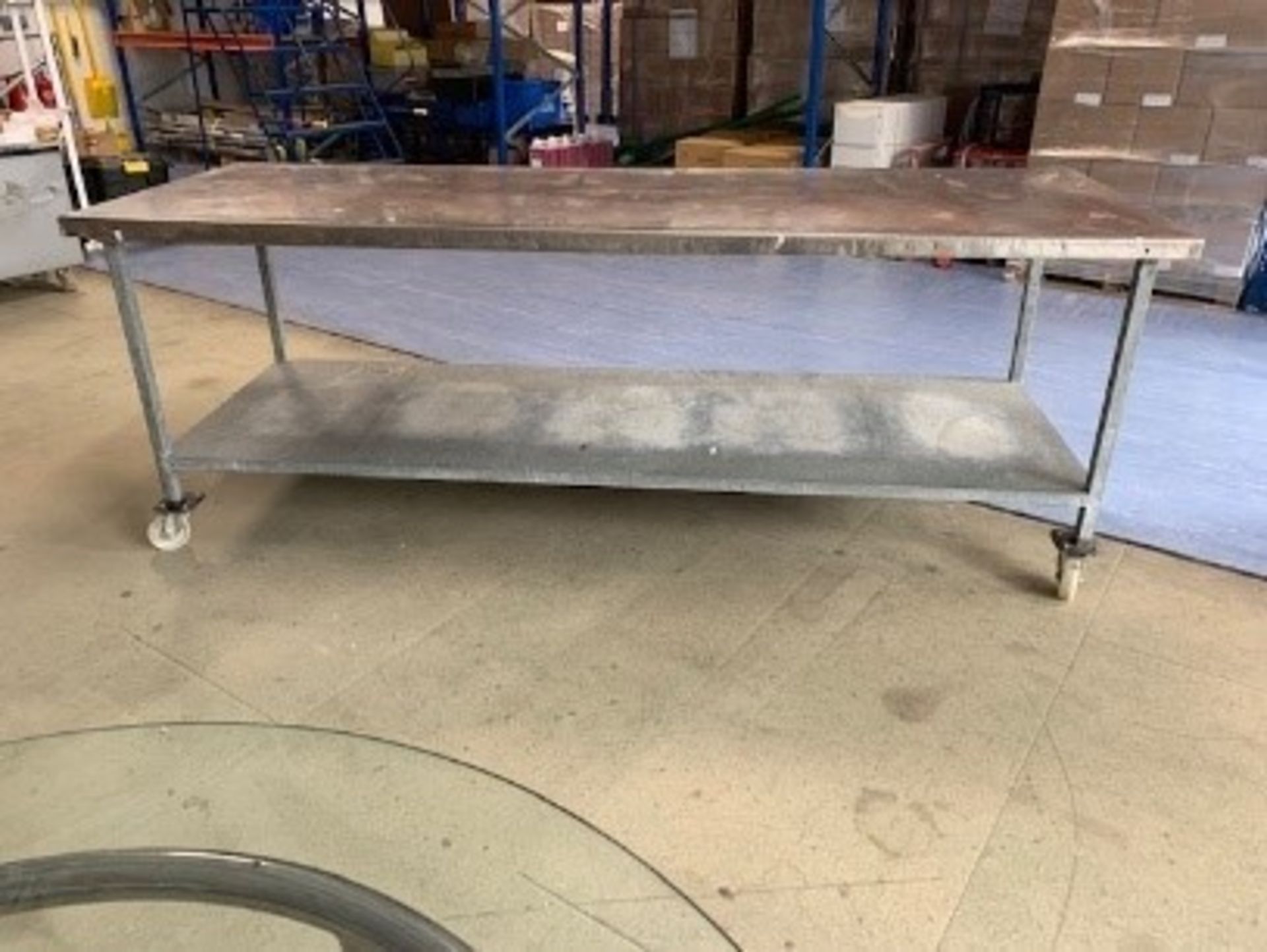 MOBILE STAINLESS STEEL TABLE