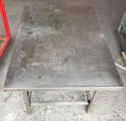 STAINLESS STEEL TOPPED TABLE