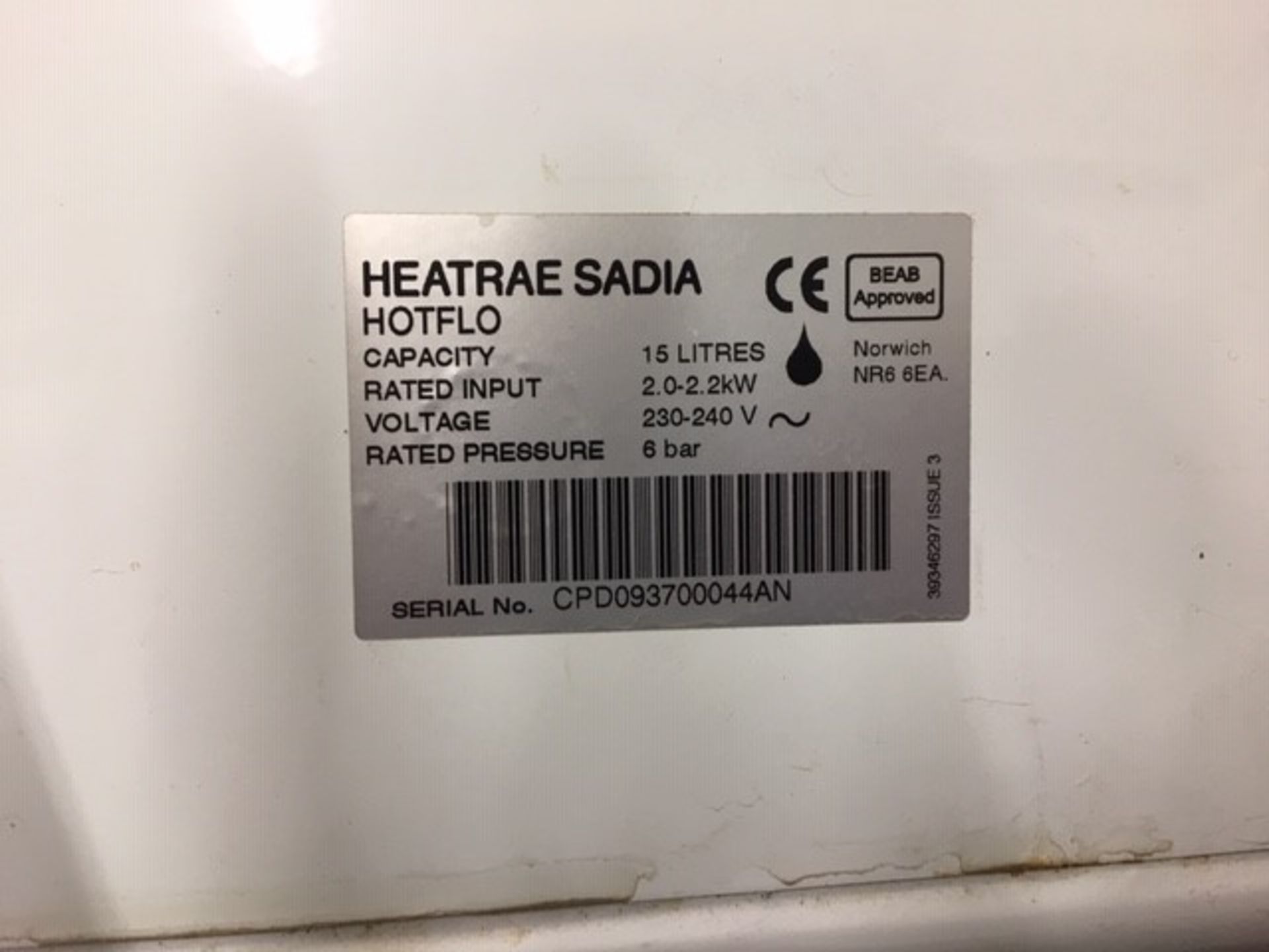 WATER HEATER - Image 2 of 4