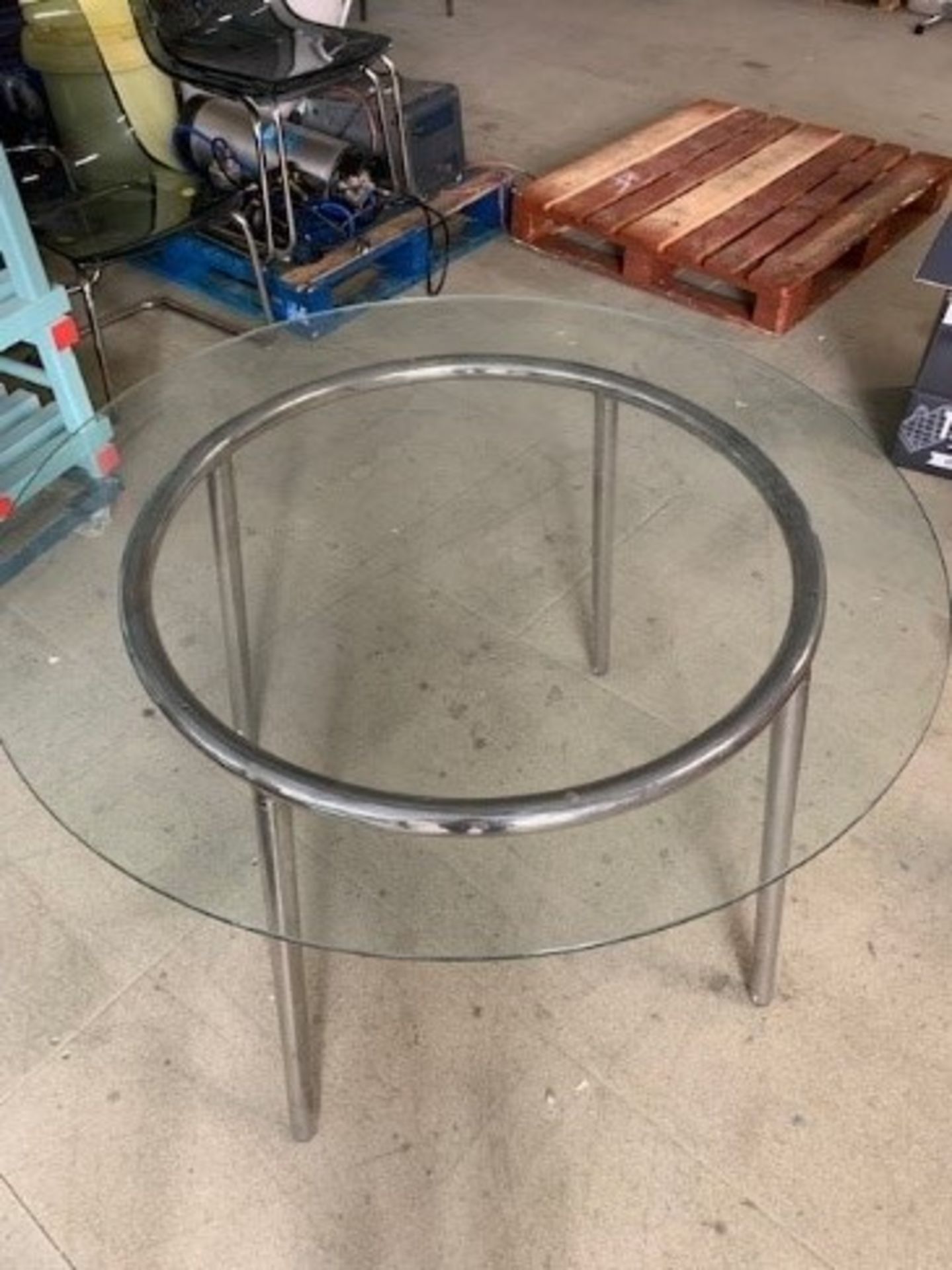 GLASS TABLE