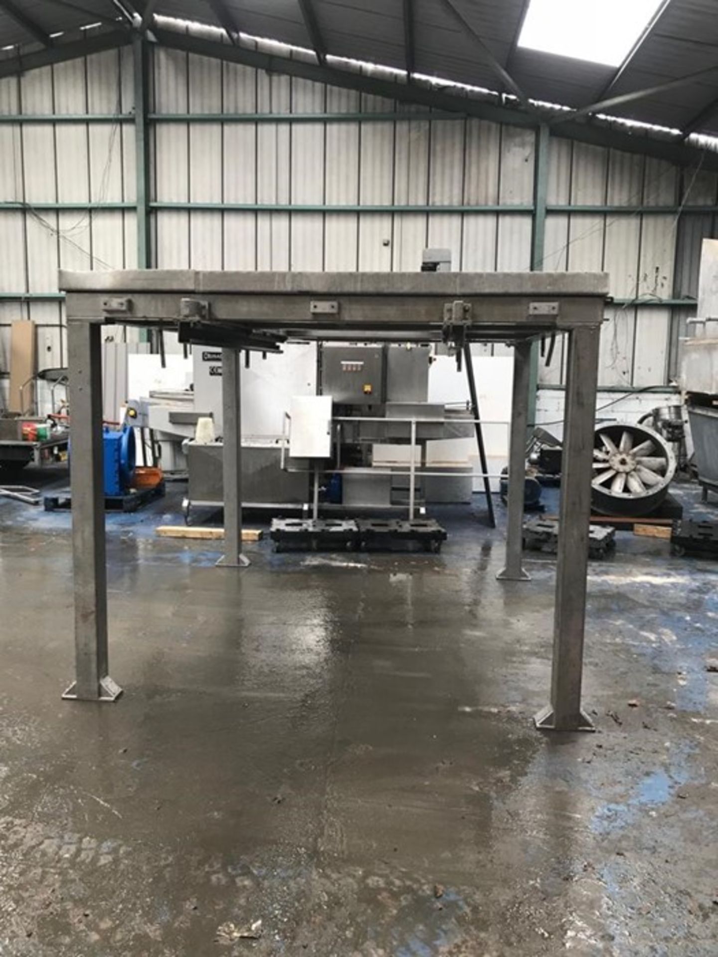 STAINLESS STEEL GANTRY