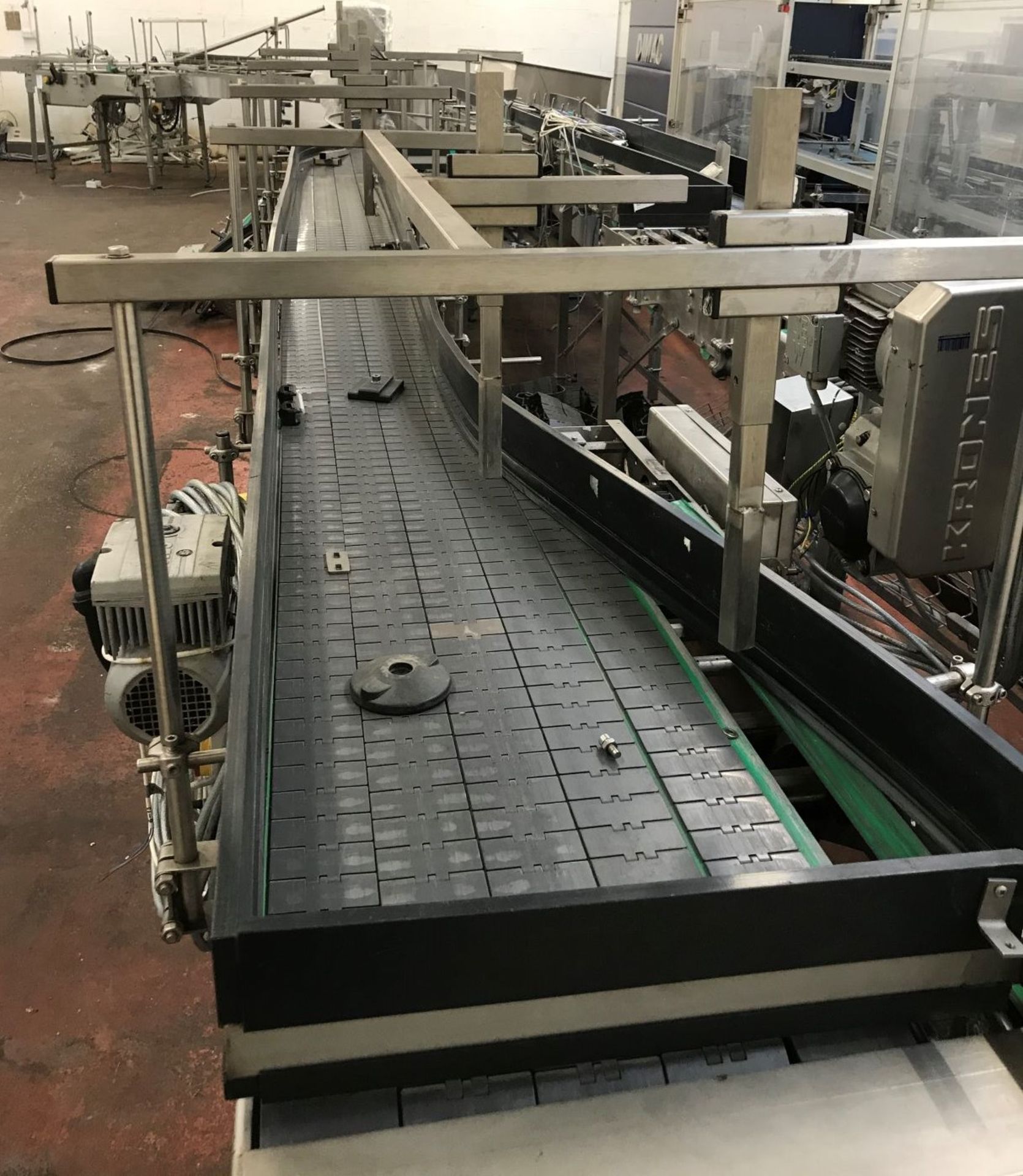 CONVERGING CONVEYOR SYSTEM FOR BOTTLES / JARS - Image 13 of 22