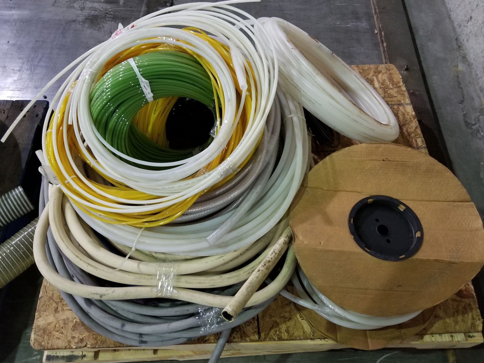 Pallet of Plastic Hoses and Tubing for Sidel Cap Feeder / Sorter - Image 2 of 2