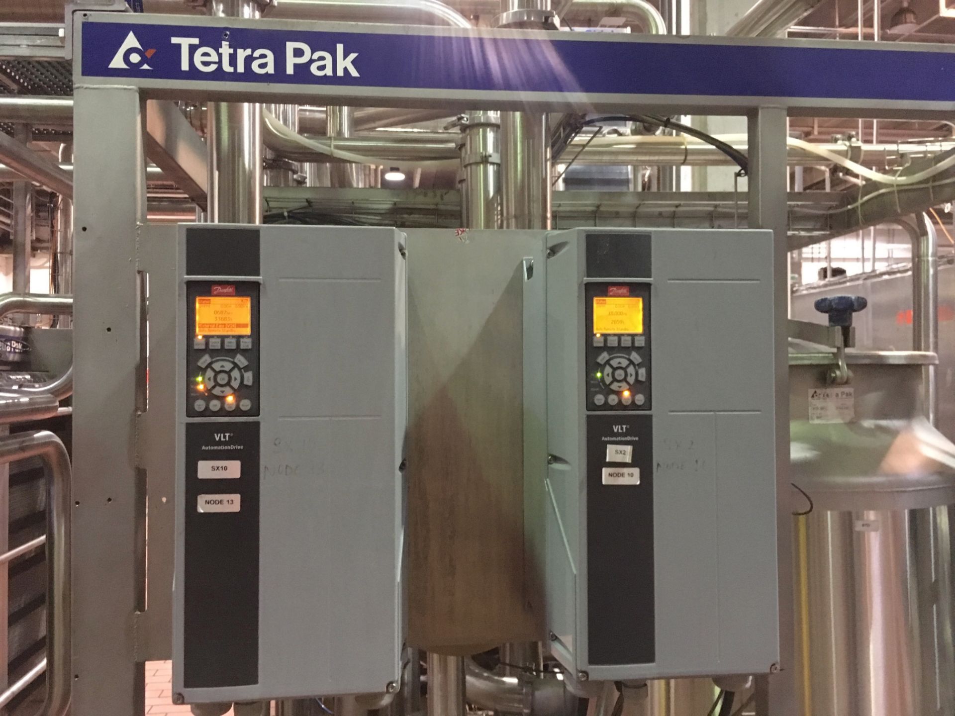 2007 Tetra Pak Skid Mounted HTST Pasteurization System - Rated for 100 GPM - Single Serve Line - Image 11 of 17