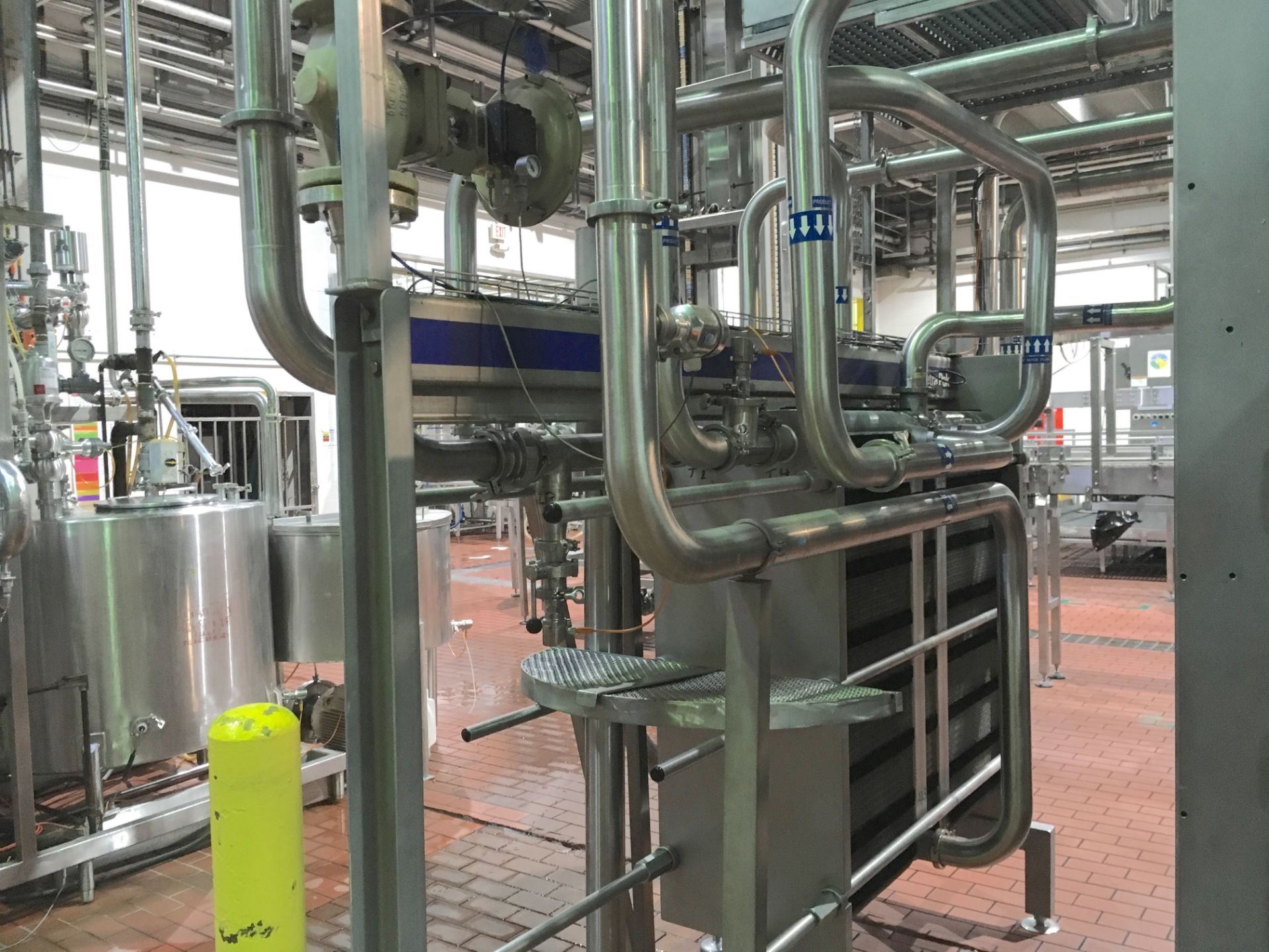 2007 Tetra Pak Skid Mounted HTST Pasteurization System - Rated for 100 GPM - Single Serve Line - Image 12 of 17