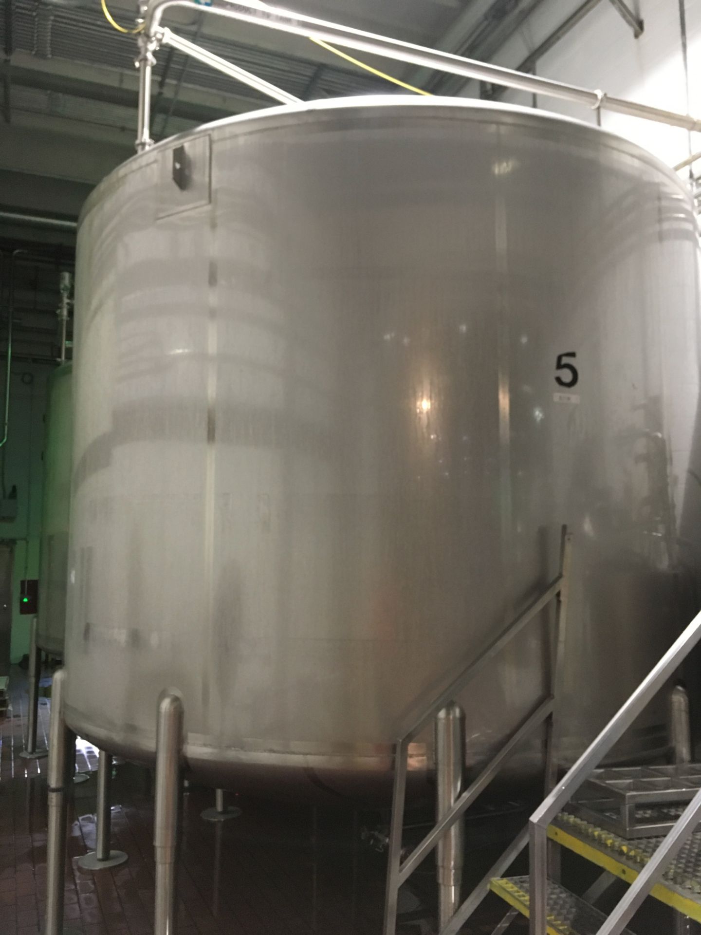 Cherry Burrell 8000 Gallon Stainless Steel Mix Tank; Serial: E-003-90-1 Side Manway, Side Mounted - Image 2 of 10