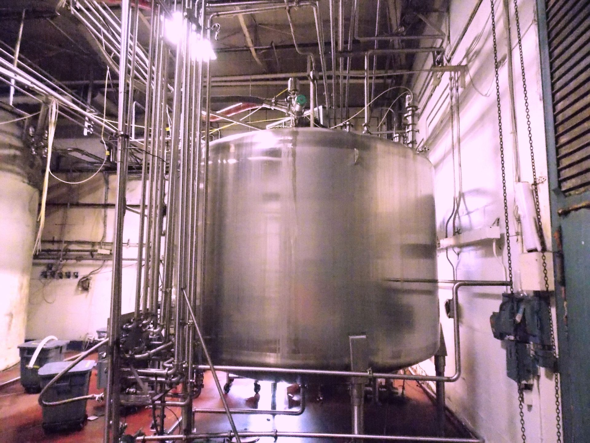 Cherry Burrell 4000 Gallon Vertical Mixing Tank; Serial: 4000-72-1112 Stainless Steel - Image 2 of 4