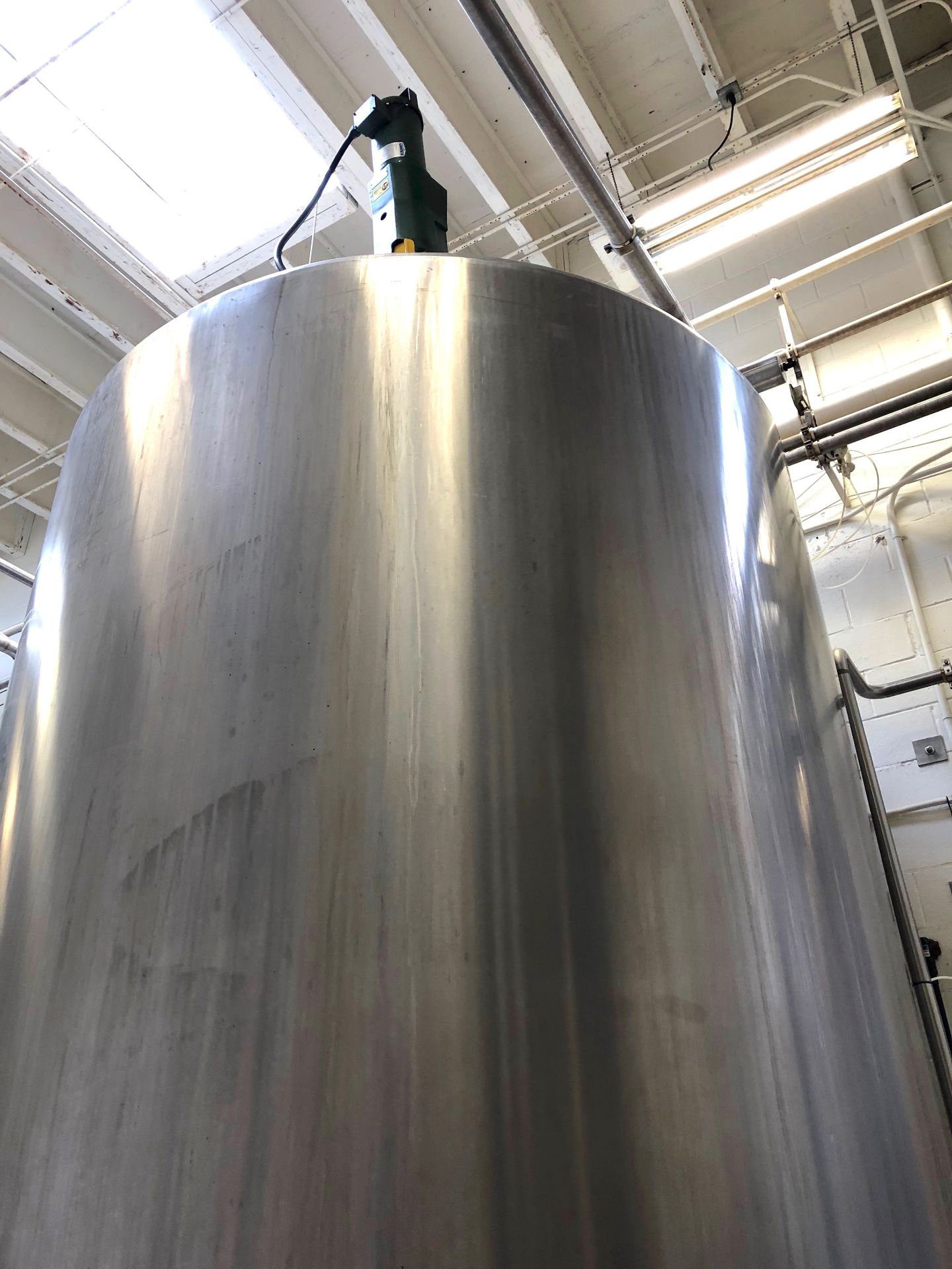 Cherry Burrell 4000 Gallon Stainless Steel Vertical Mixing Tank - Image 3 of 4