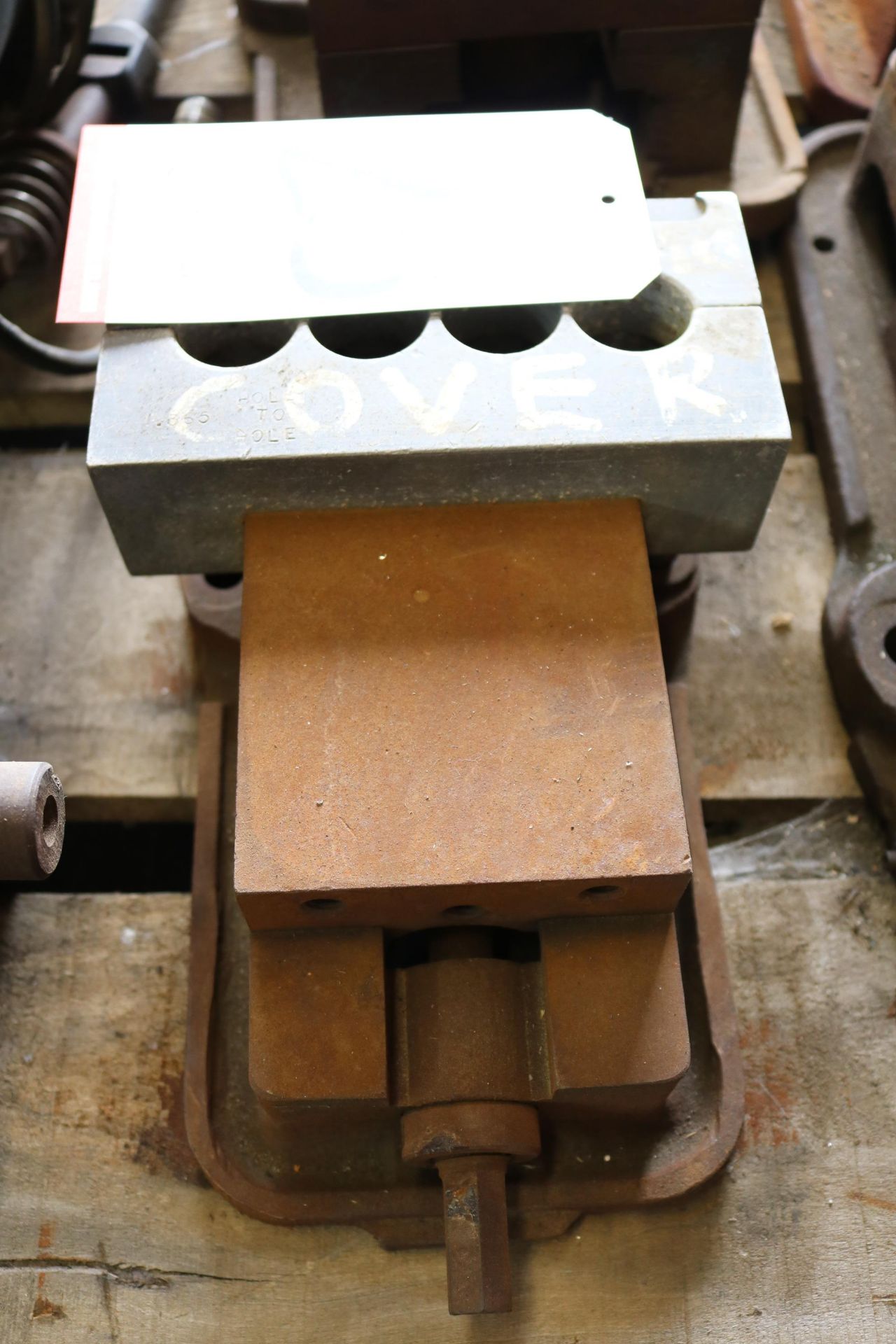 MACHINE VISE