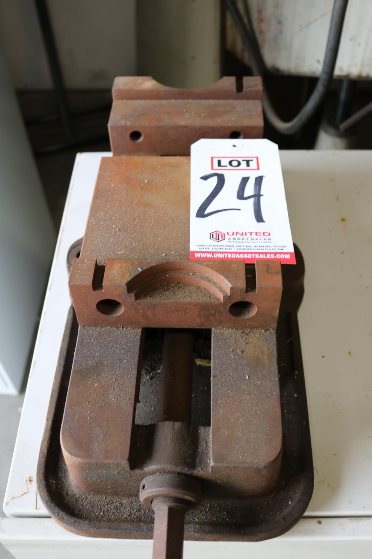 MACHINE VISE