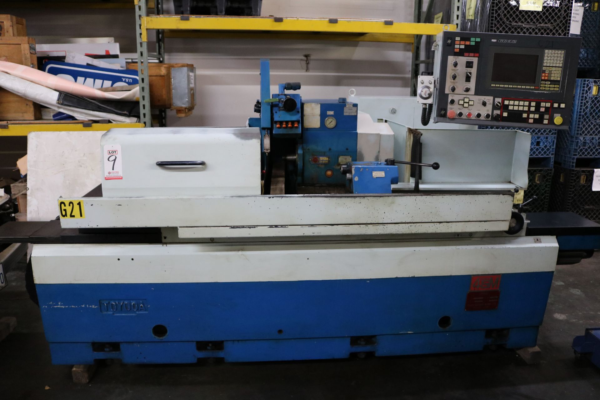 1995 TOYODA CNC GRINDER, MODEL RC4995, TYPE GL-4P-100E, GC 32 CNC CONTROL, 39.4 BETWEEN CENTERS, - Image 2 of 21
