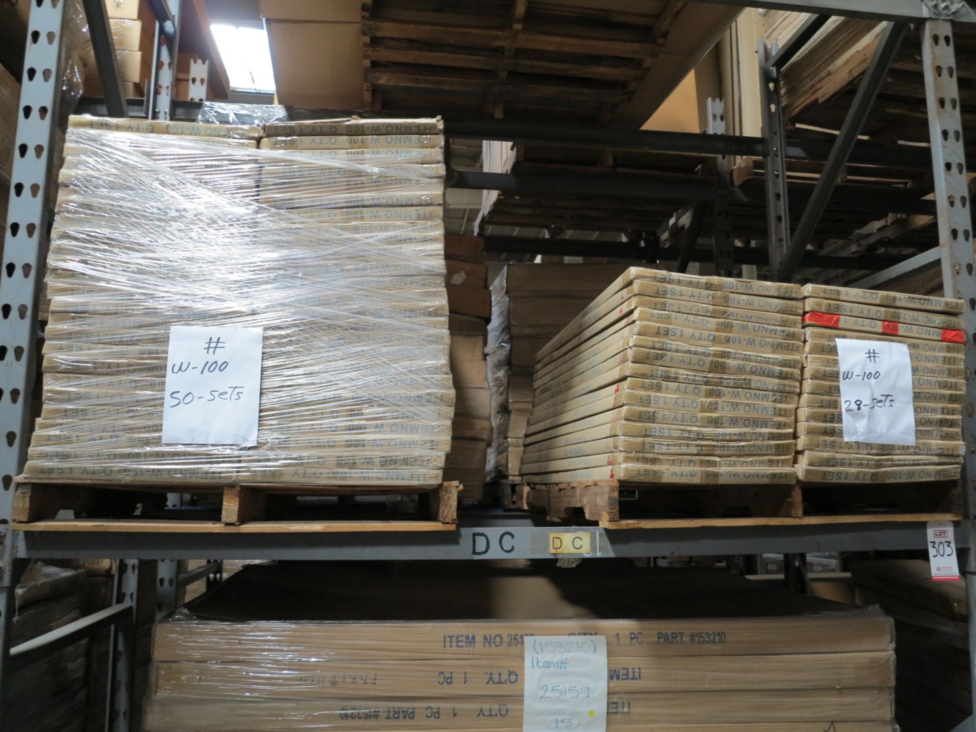 LOT - CONTENTS OF (2) SECTIONS OF PALLET RACK TO INCLUDE: ITEM #10396, T STAND COUNTER TOP, SATIN - Image 4 of 8