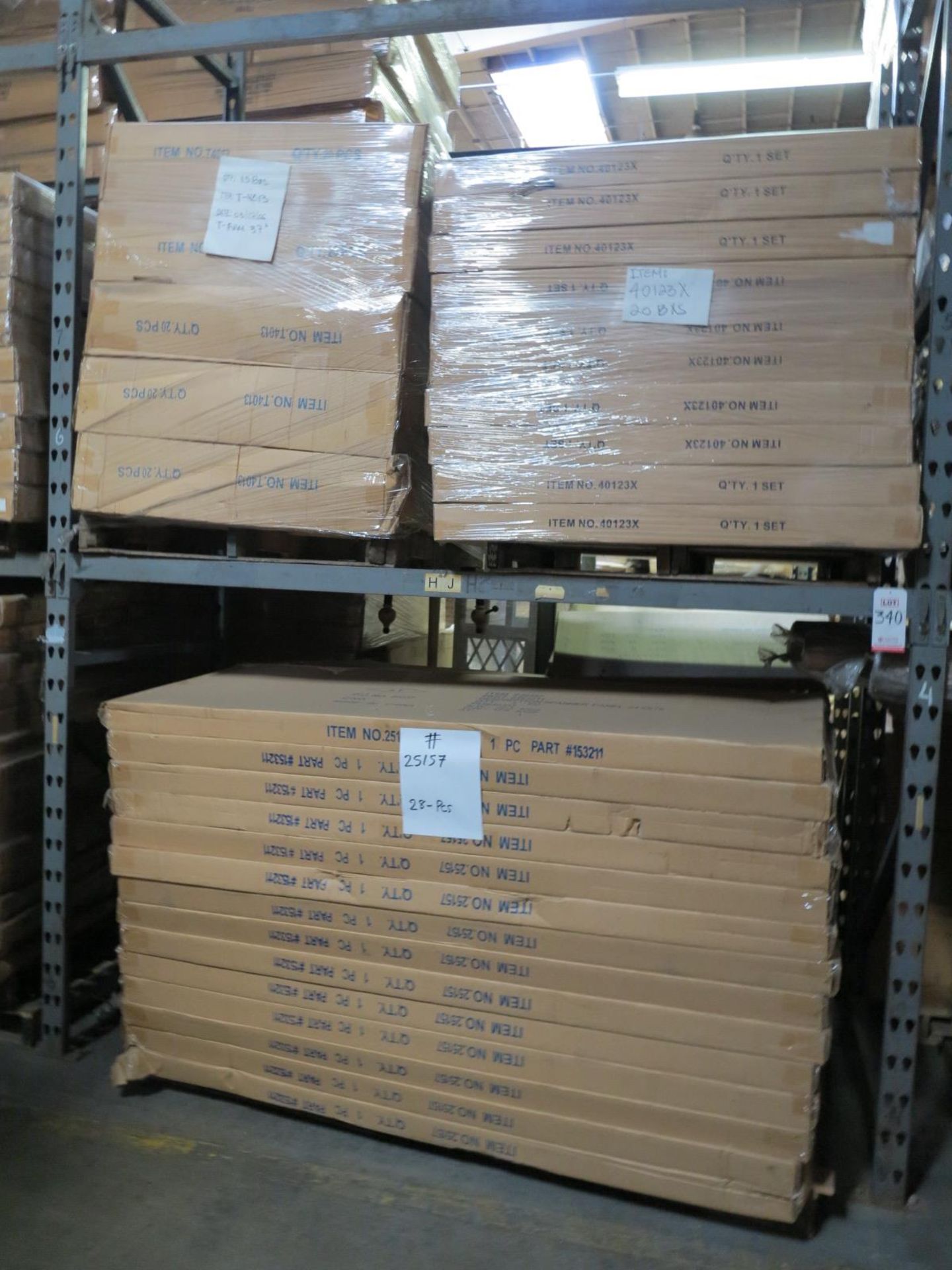 LOT - CONTENTS OF (2) SECTIONS OF PALLET RACK TO INCLUDE: ITEM # T1123, ROUND TUBING, CHROME FINISH;