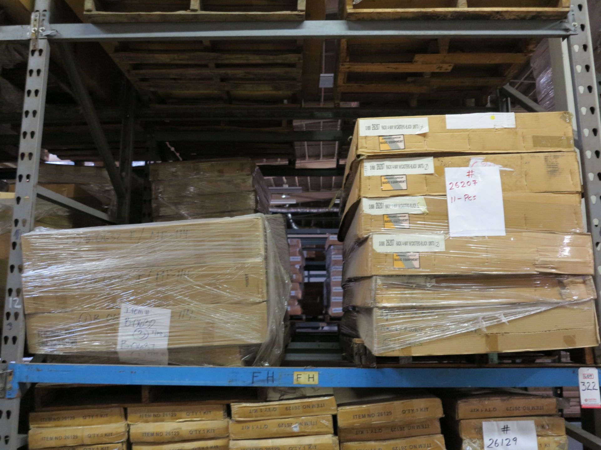 LOT - CONTENTS OF (2) SECTIONS OF PALLET RACK TO INCLUDE: ITEM # 26129, 2 WAY COSTUMER W CASTERS ( - Bild 4 aus 8