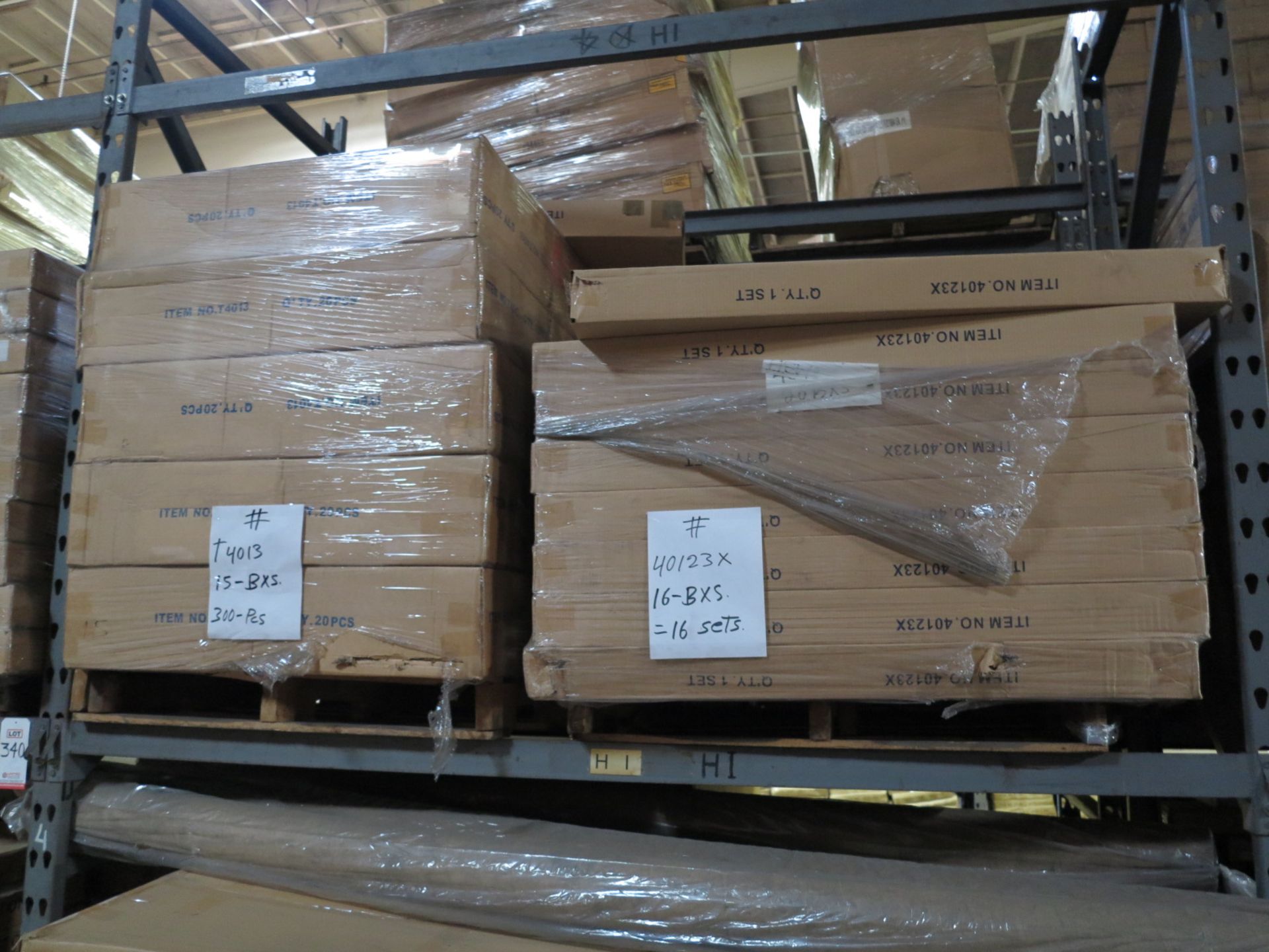 LOT - CONTENTS OF (2) SECTIONS OF PALLET RACK TO INCLUDE: ITEM # 40123, 4 WAY RACK W (4) 18" STR. - Image 5 of 6