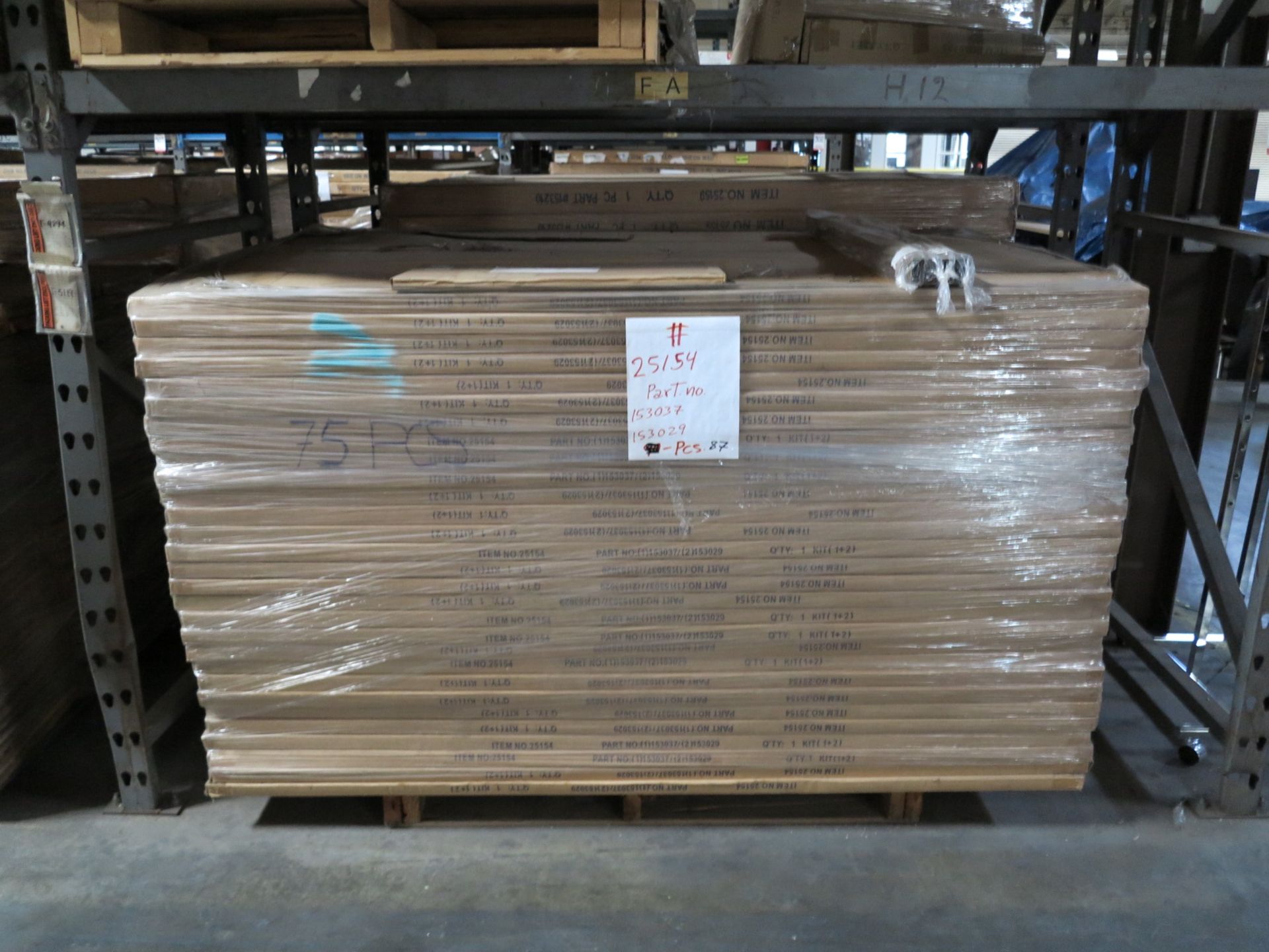 LOT - CONTENTS OF (2) SECTIONS OF PALLET RACK TO INCLUDE: HARDWARE; ROUND RACK FRAMES; ITEM # T5436, - Bild 3 aus 8