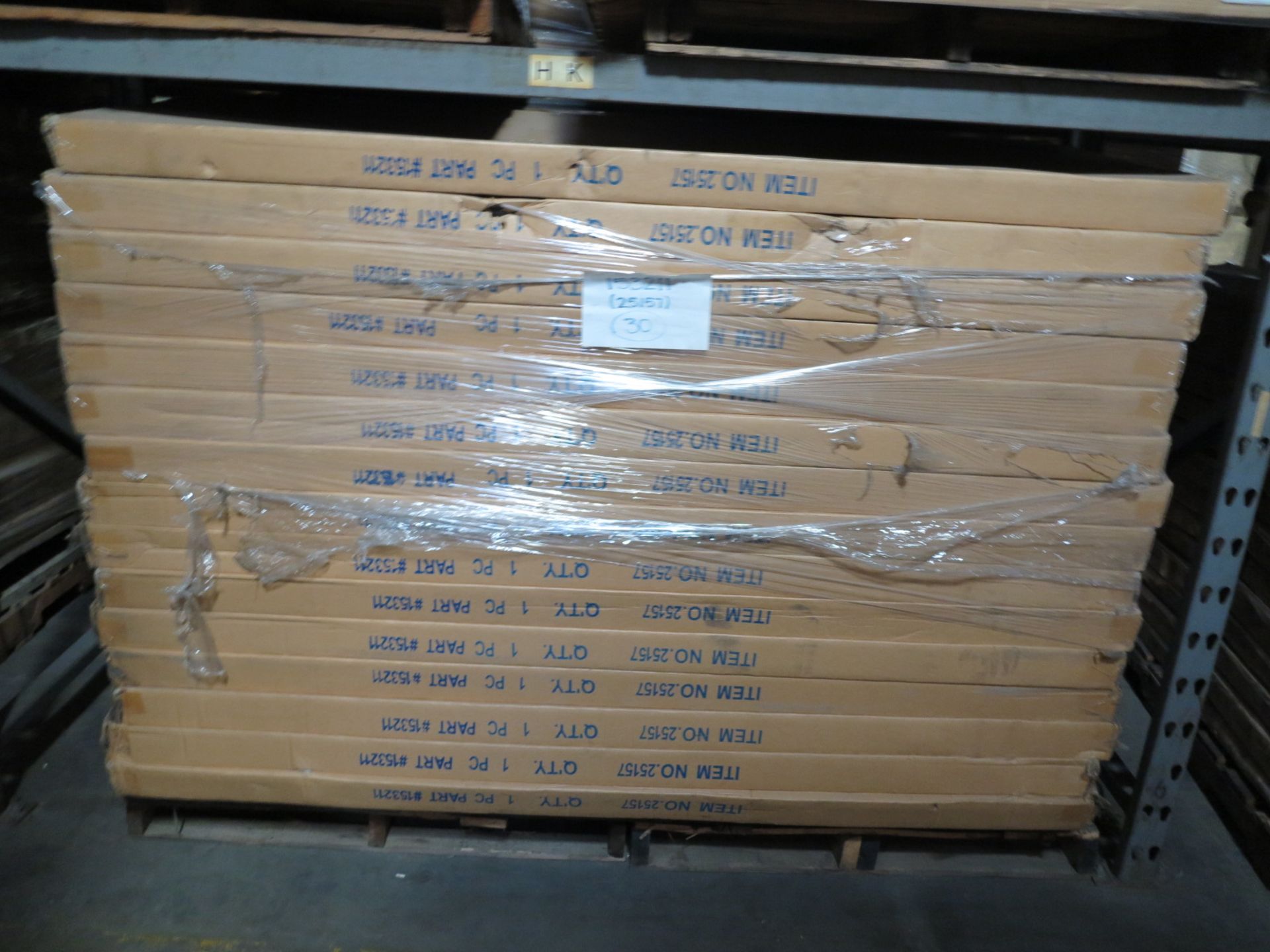 LOT - CONTENTS OF (2) SECTIONS OF PALLET RACK TO INCLUDE: ITEM # T1123, ROUND TUBING, CHROME FINISH; - Bild 6 aus 6