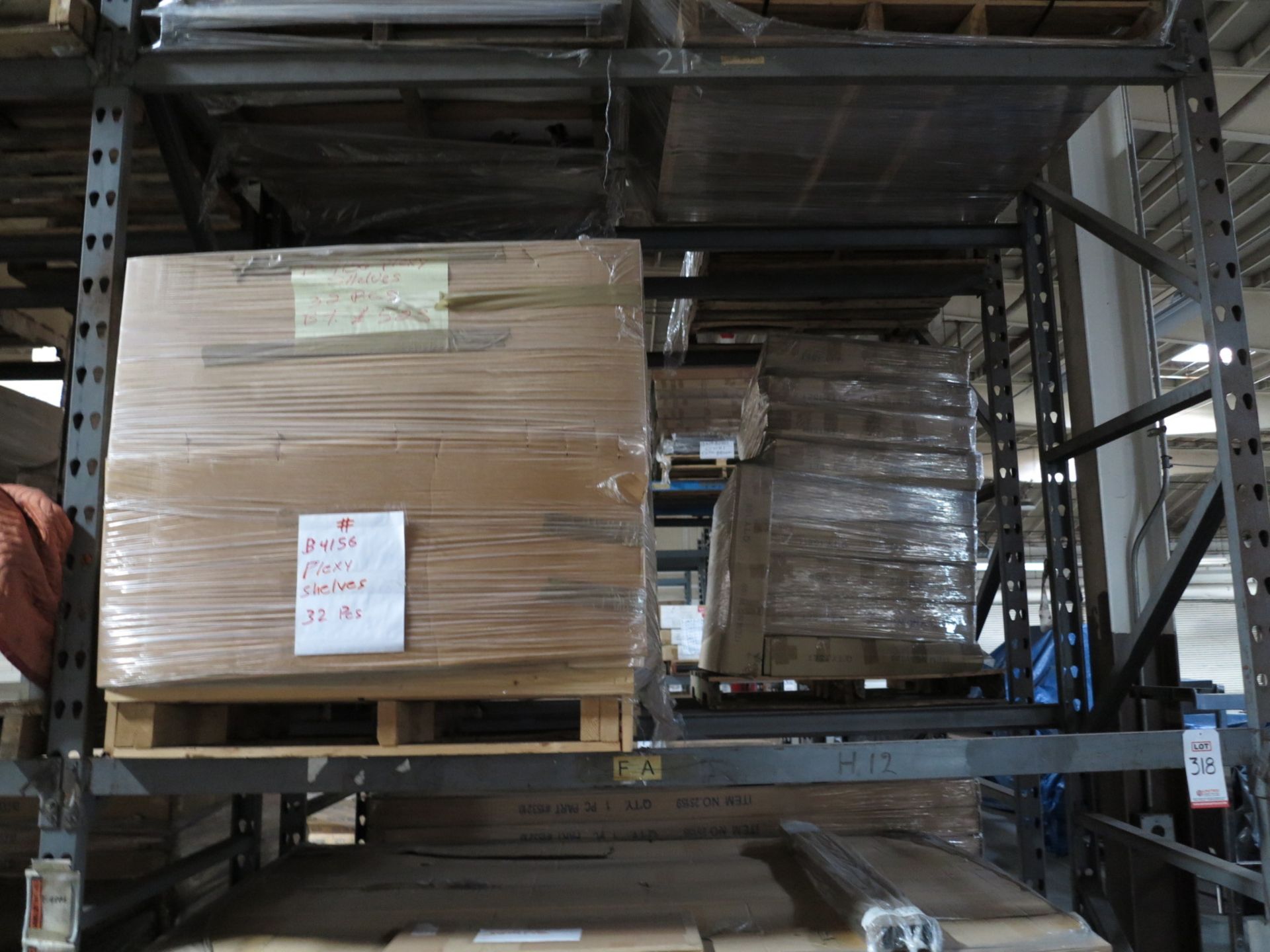 LOT - CONTENTS OF (2) SECTIONS OF PALLET RACK TO INCLUDE: HARDWARE; ROUND RACK FRAMES; ITEM # T5436, - Bild 4 aus 8