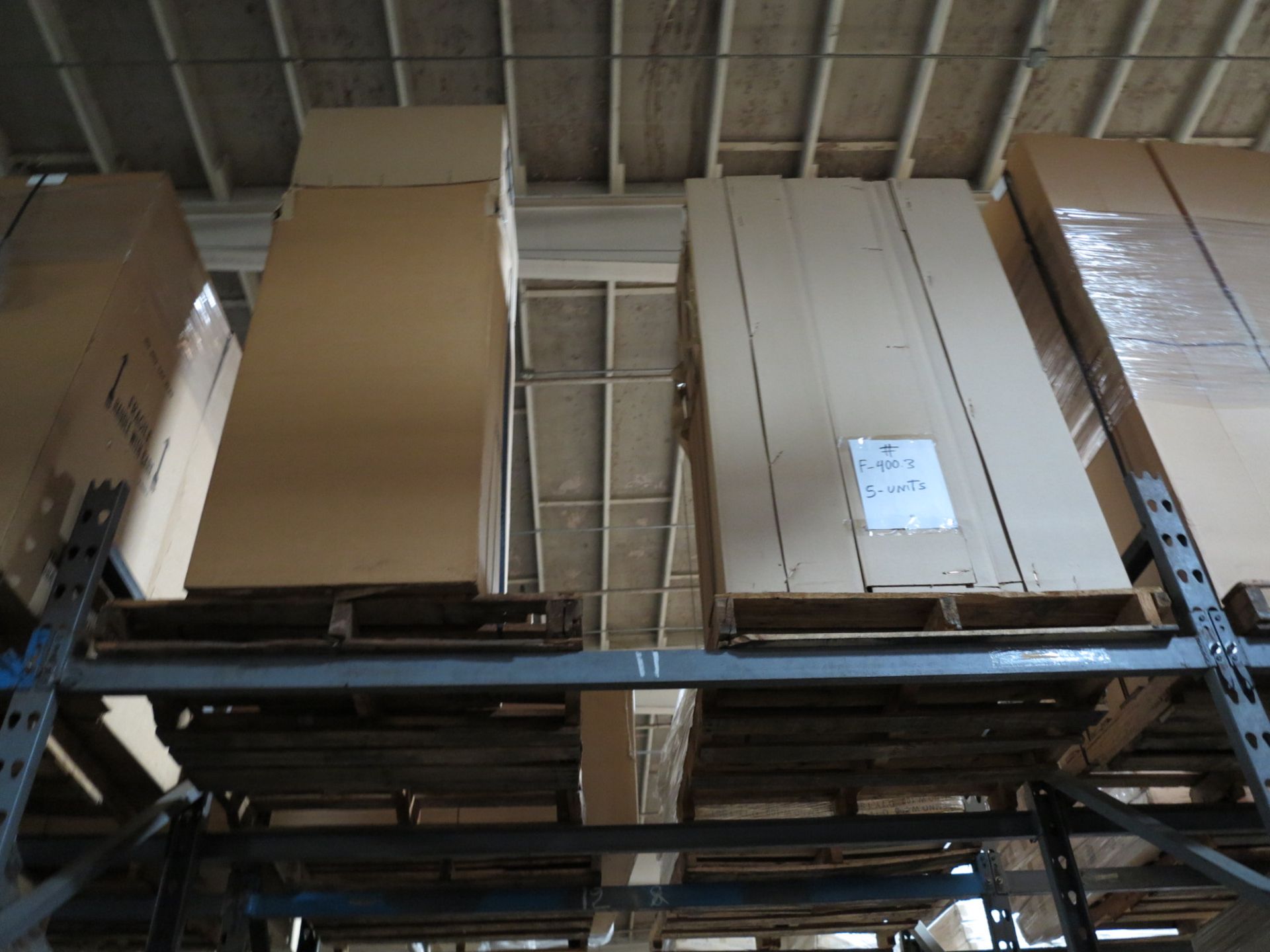 LOT - CONTENTS OF (3) SECTIONS OF PALLET RACK TO INCLUDE: ITEM # 26209, 2 WAY W (2) 15" STR. ARMS, - Bild 9 aus 12