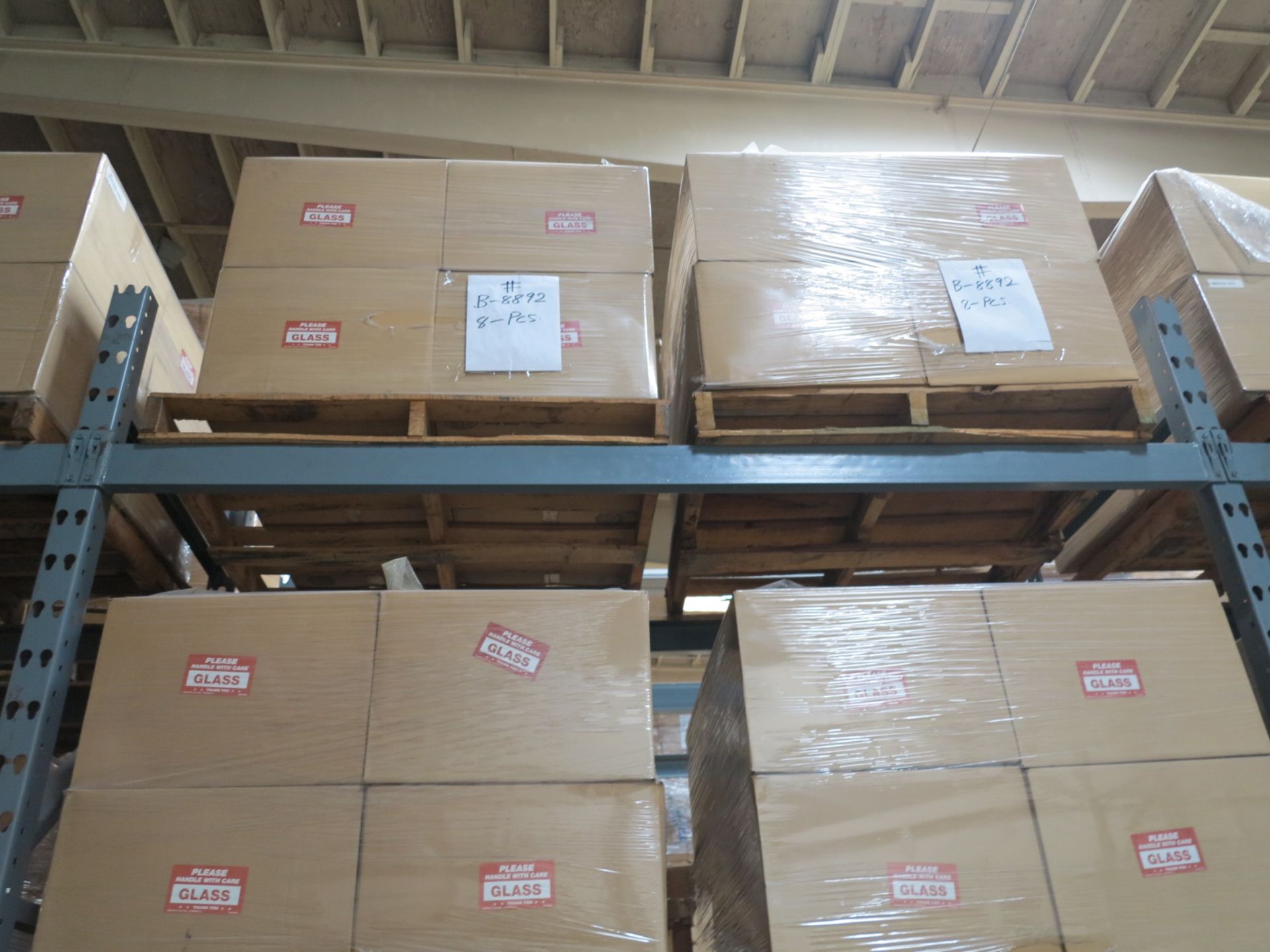 LOT - CONTENTS OF (3) SECTIONS OF PALLET RACK TO INCLUDE: ITEM # 90363, ACCESSORY STAND MIRROR, - Bild 5 aus 11
