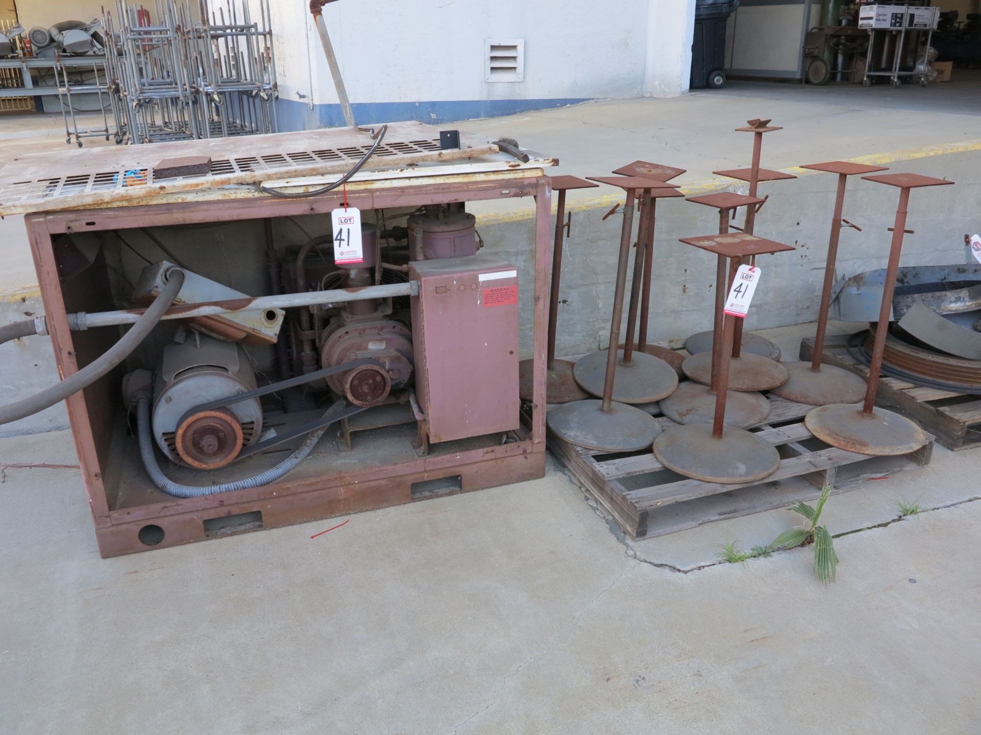 LOT - MISC STEEL SCRAP TO INCLUDE OUT OF SERVICE AIR COMPRESSOR, ETC. - Image 2 of 3