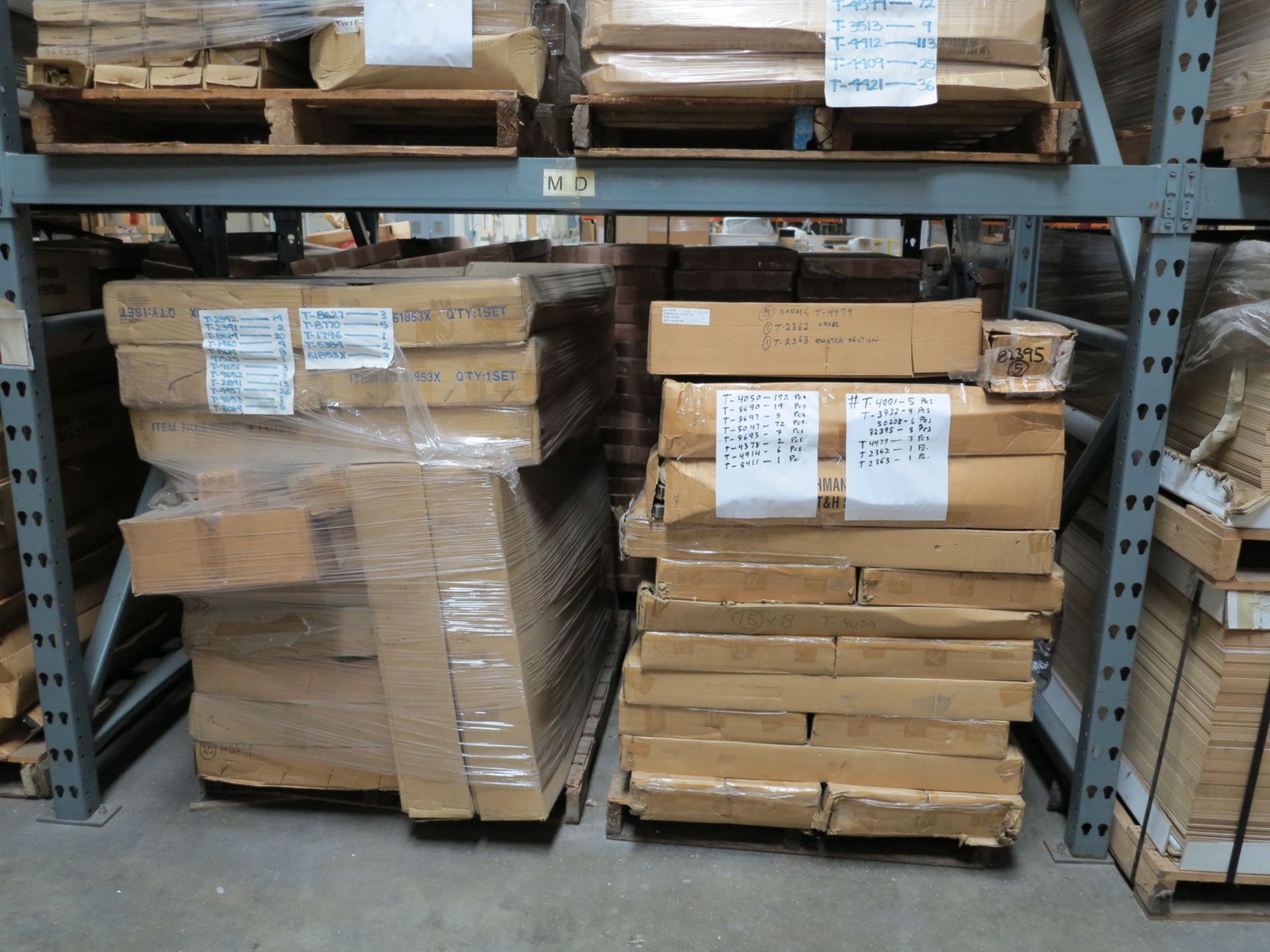 LOT - CONTENTS OF (2) SECTIONS OF PALLET RACK TO INCLUDE: ITEM # 50681, 5FT L. ADD ON SET 82" HIGH W - Bild 8 aus 8