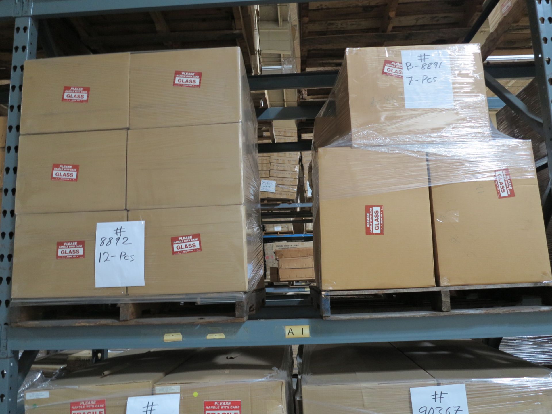 LOT - CONTENTS OF (3) SECTIONS OF PALLET RACK TO INCLUDE: ITEM # 90363, ACCESSORY STAND MIRROR, - Bild 7 aus 11