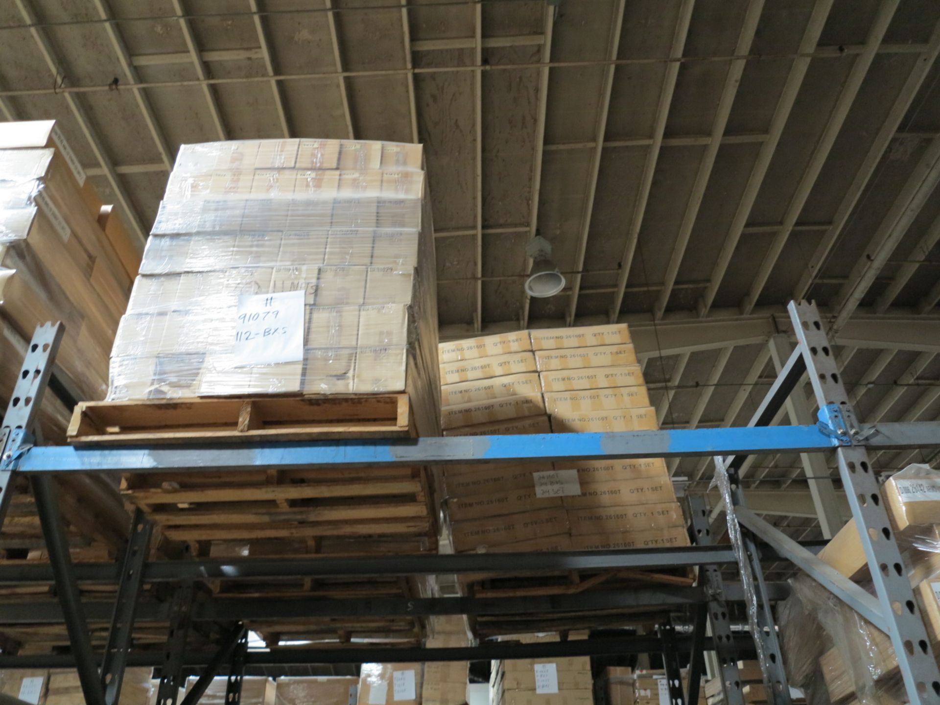 LOT - CONTENTS OF (2) SECTIONS OF PALLET RACK TO INCLUDE: ITEM # 26196, QTR. CIRCLE ARM CLAMP ON ( - Image 5 of 7
