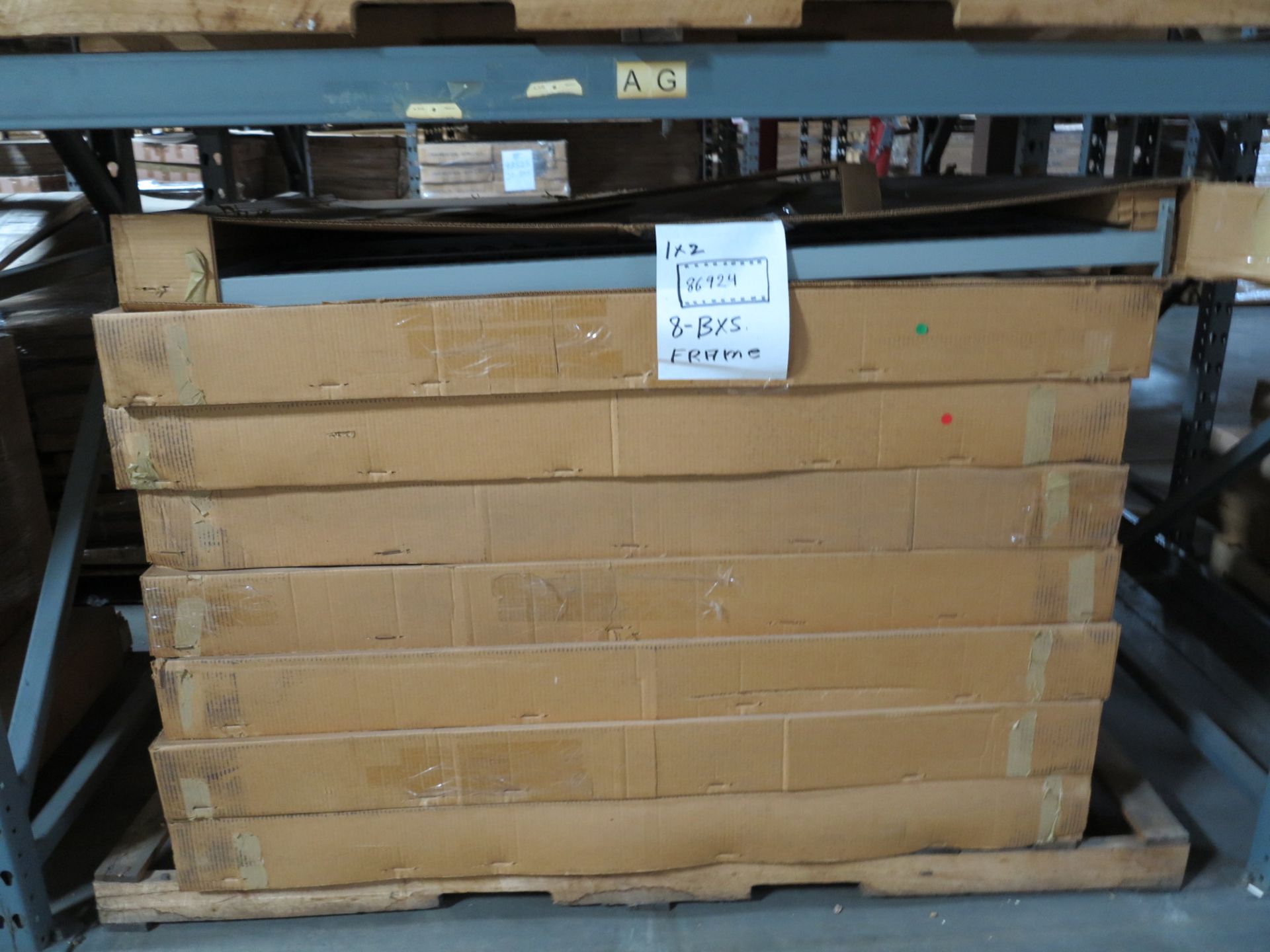 LOT - CONTENTS OF (2) SECTIONS OF PALLET RACK TO INCLUDE: ITEM # 86924, 1 X 2 FRAMES; ITEM # - Bild 3 aus 8