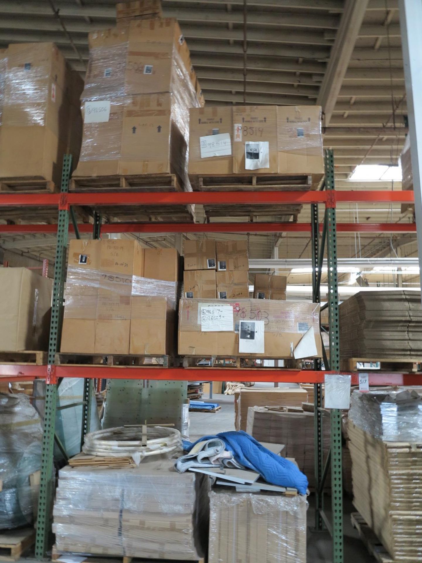LOT - CONTENTS OF (2) SECTIONS OF PALLET RACK TO INCLUDE: ITEM #98503, COUNTER TOP DISPLAY UNITS; IT - Bild 2 aus 8