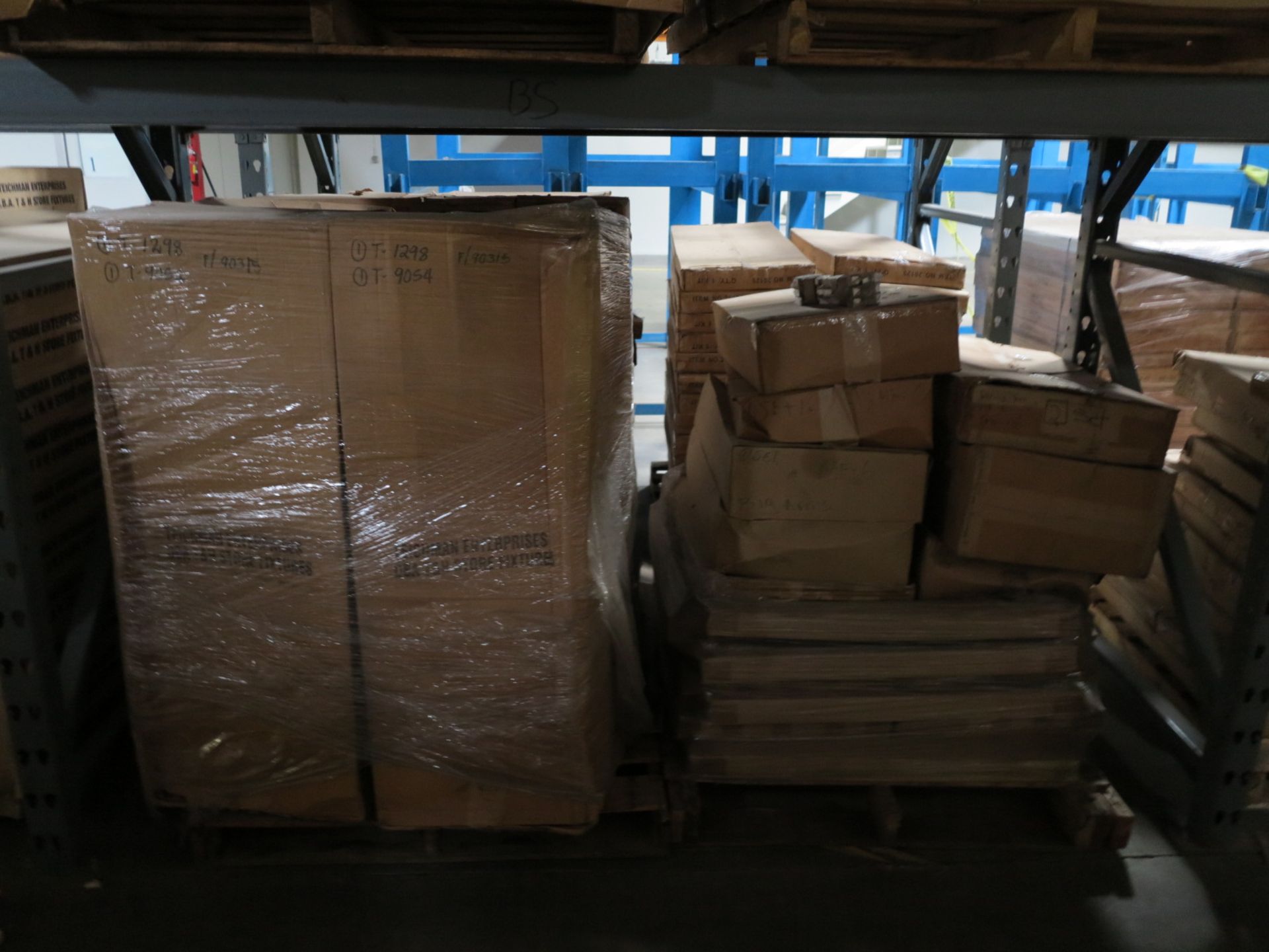 LOT - CONTENTS OF (2) SECTIONS OF PALLET RACK TO INCLUDE: ITEM # 26129, 2 WAY COSTUMER W CASTERS ( - Image 8 of 8